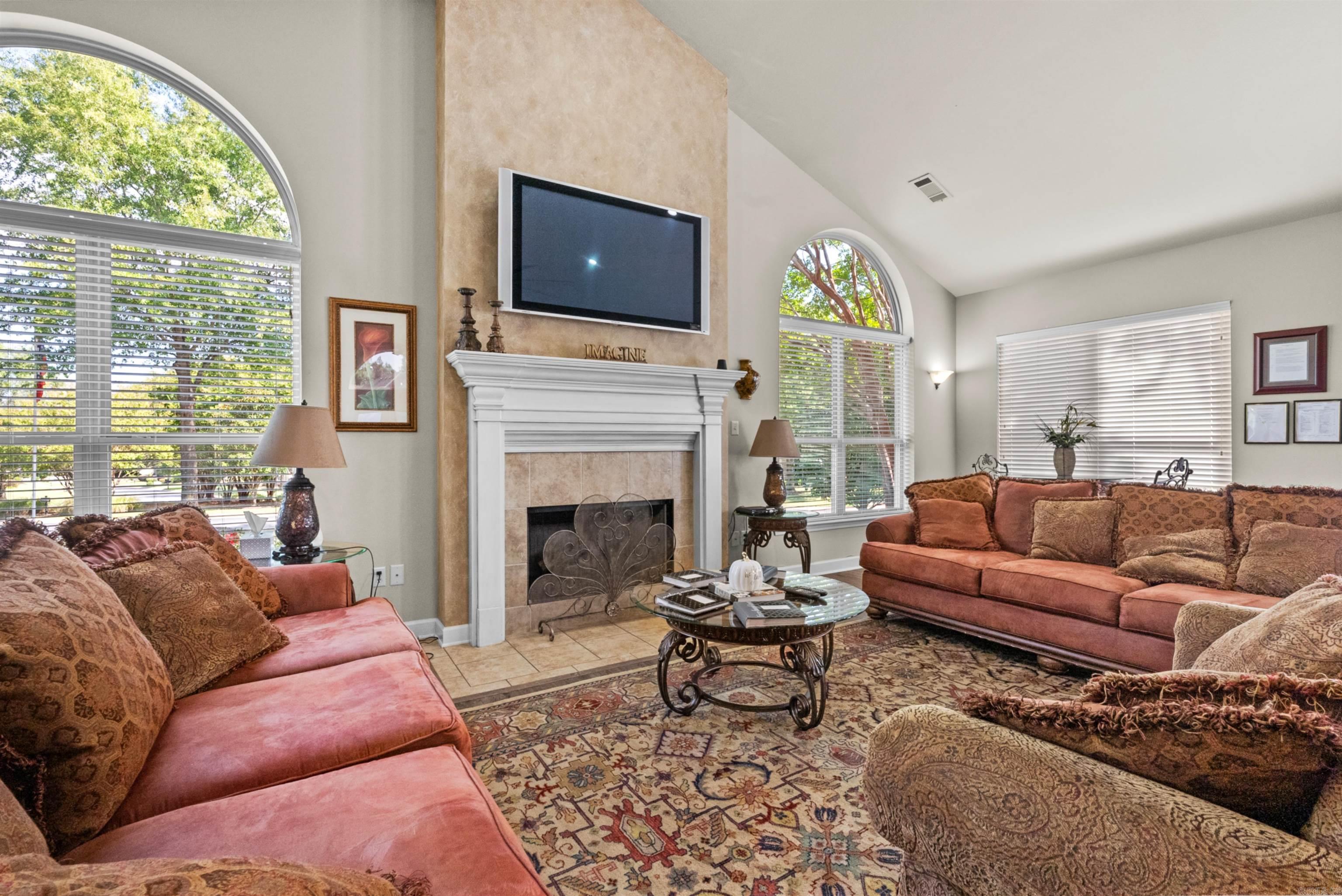 MOUNTAIN TERRACE ESTATES TOWNHOM - Residential