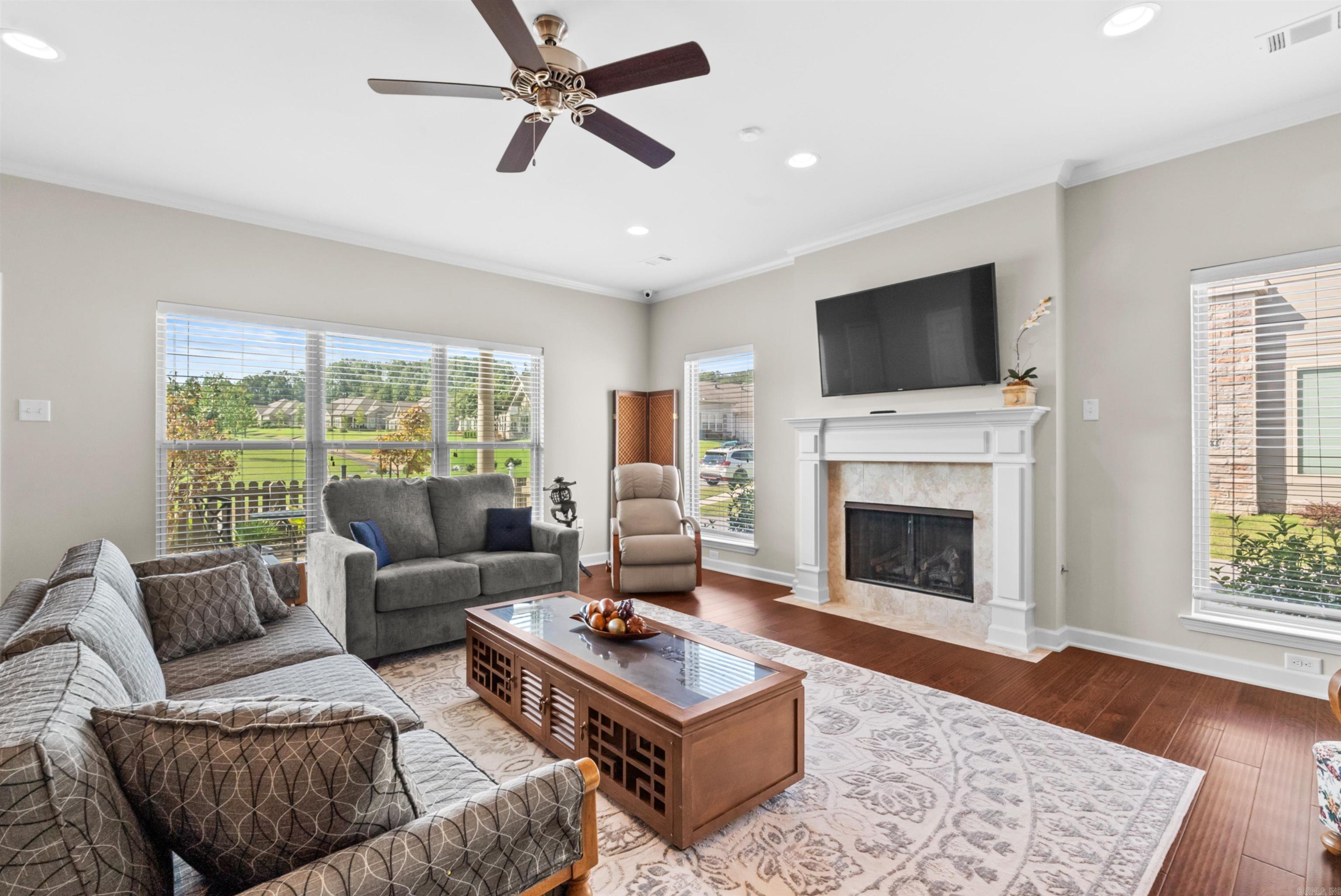 MOUNTAIN TERRACE ESTATES TOWNHOM - Residential