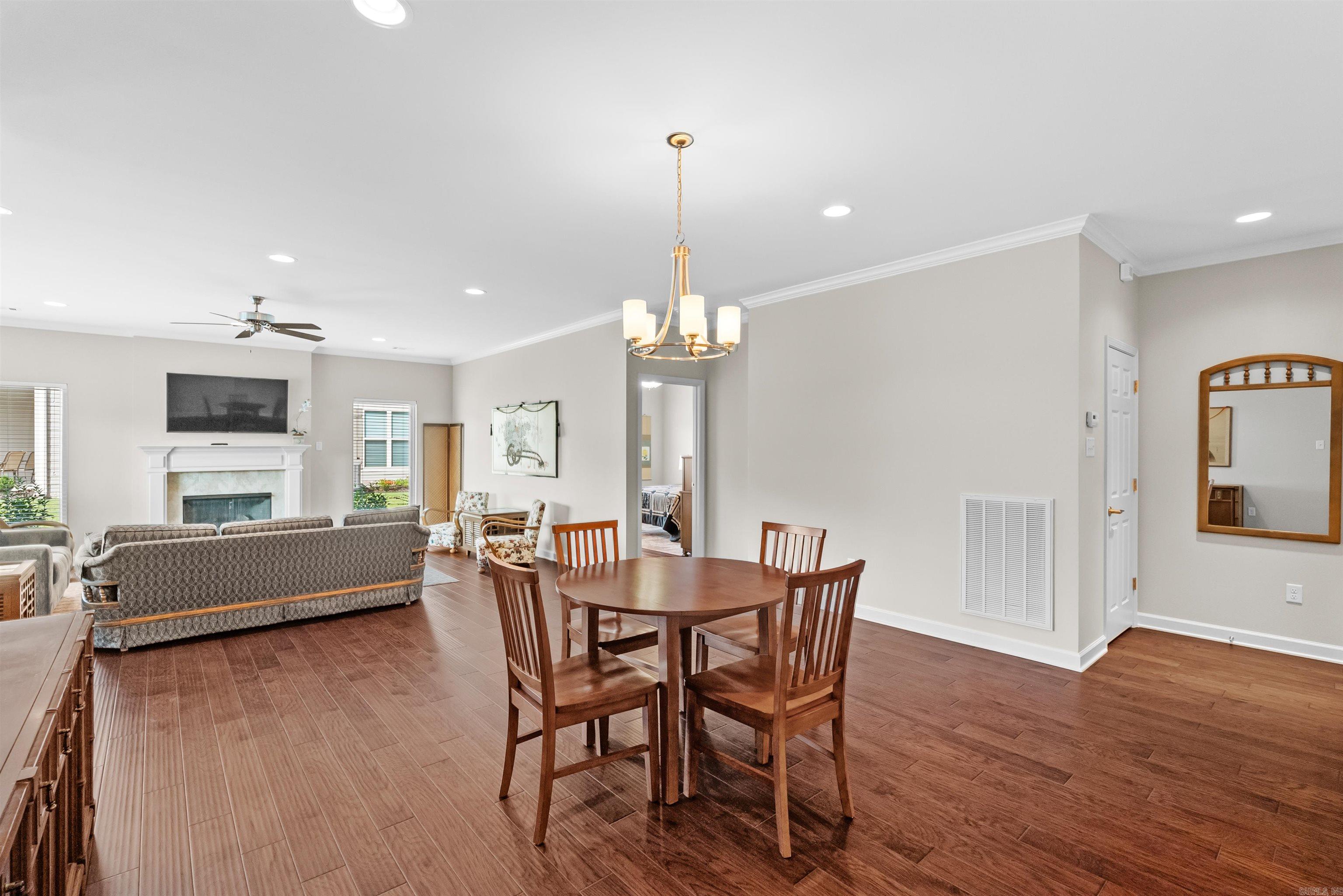 MOUNTAIN TERRACE ESTATES TOWNHOM - Residential