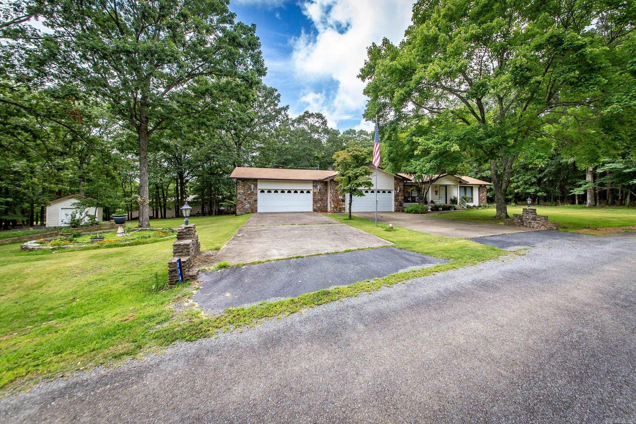 INDIAN HILLS - Residential