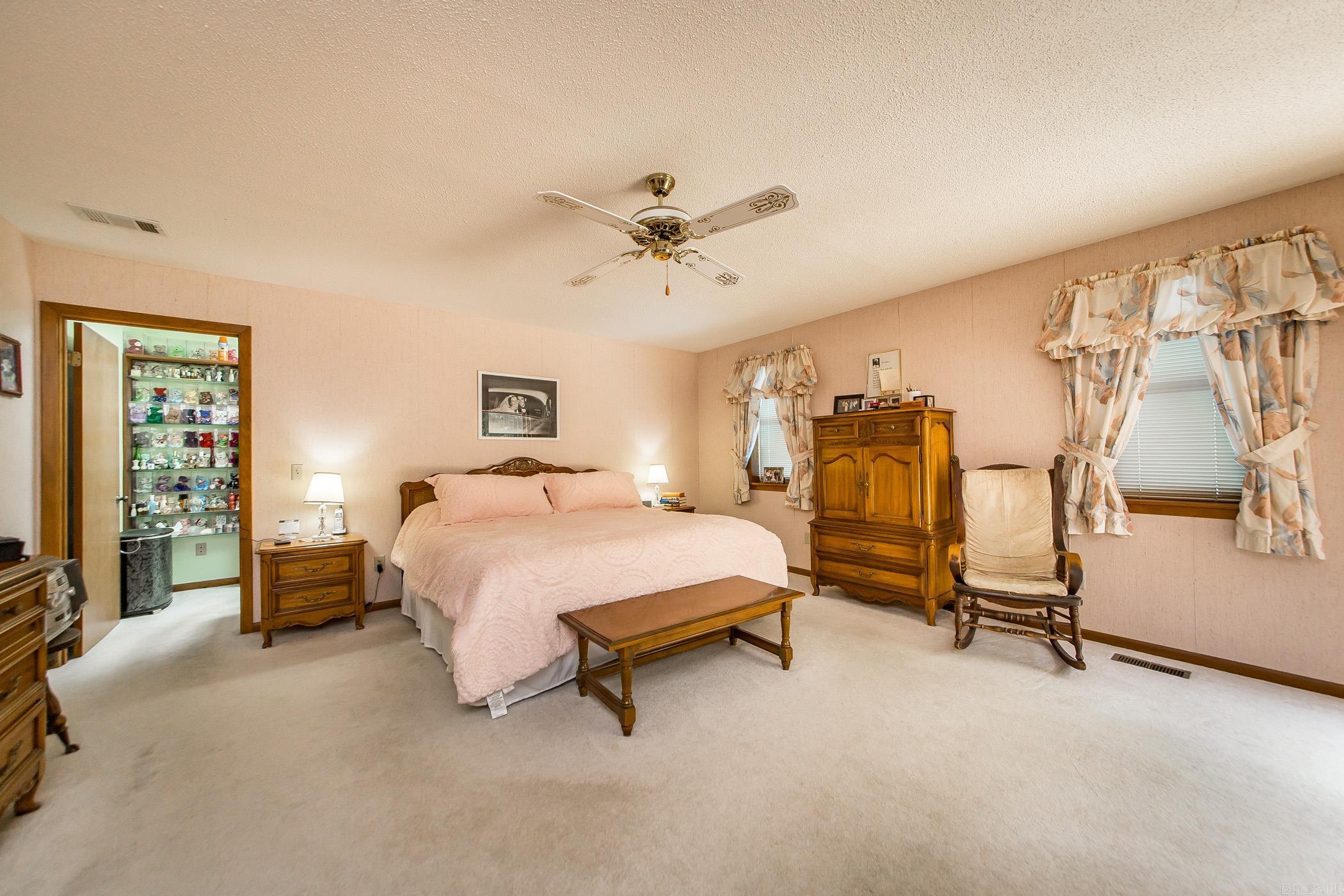 INDIAN HILLS - Residential