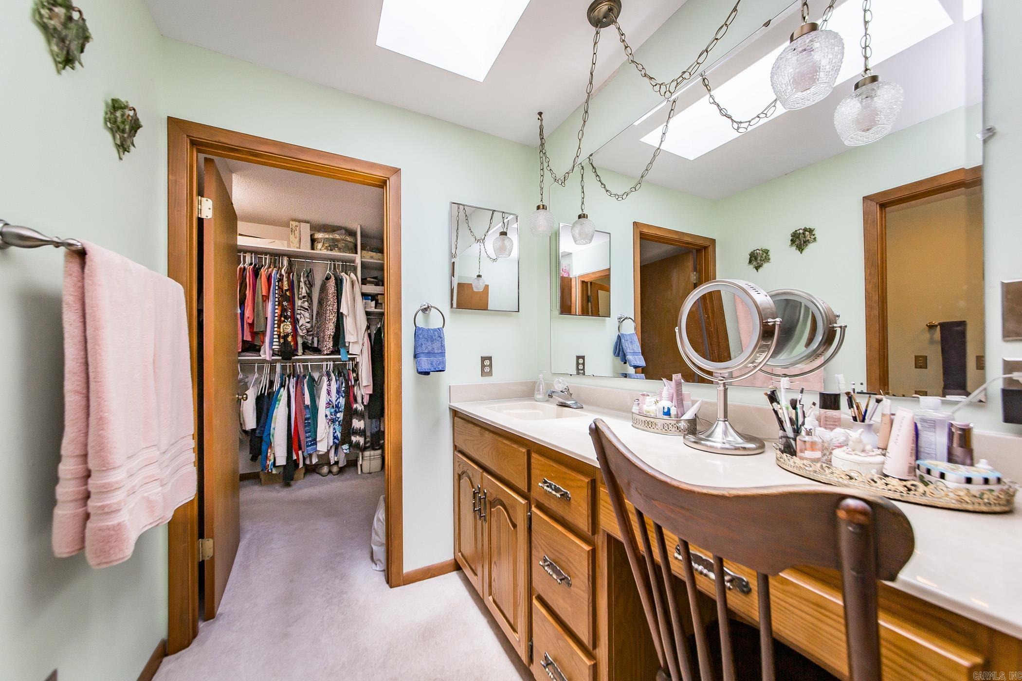 INDIAN HILLS - Residential