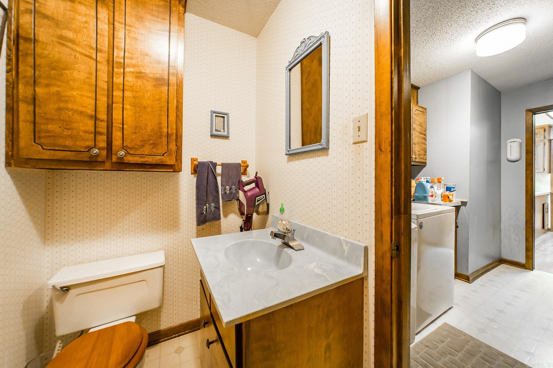 INDIAN HILLS - Residential