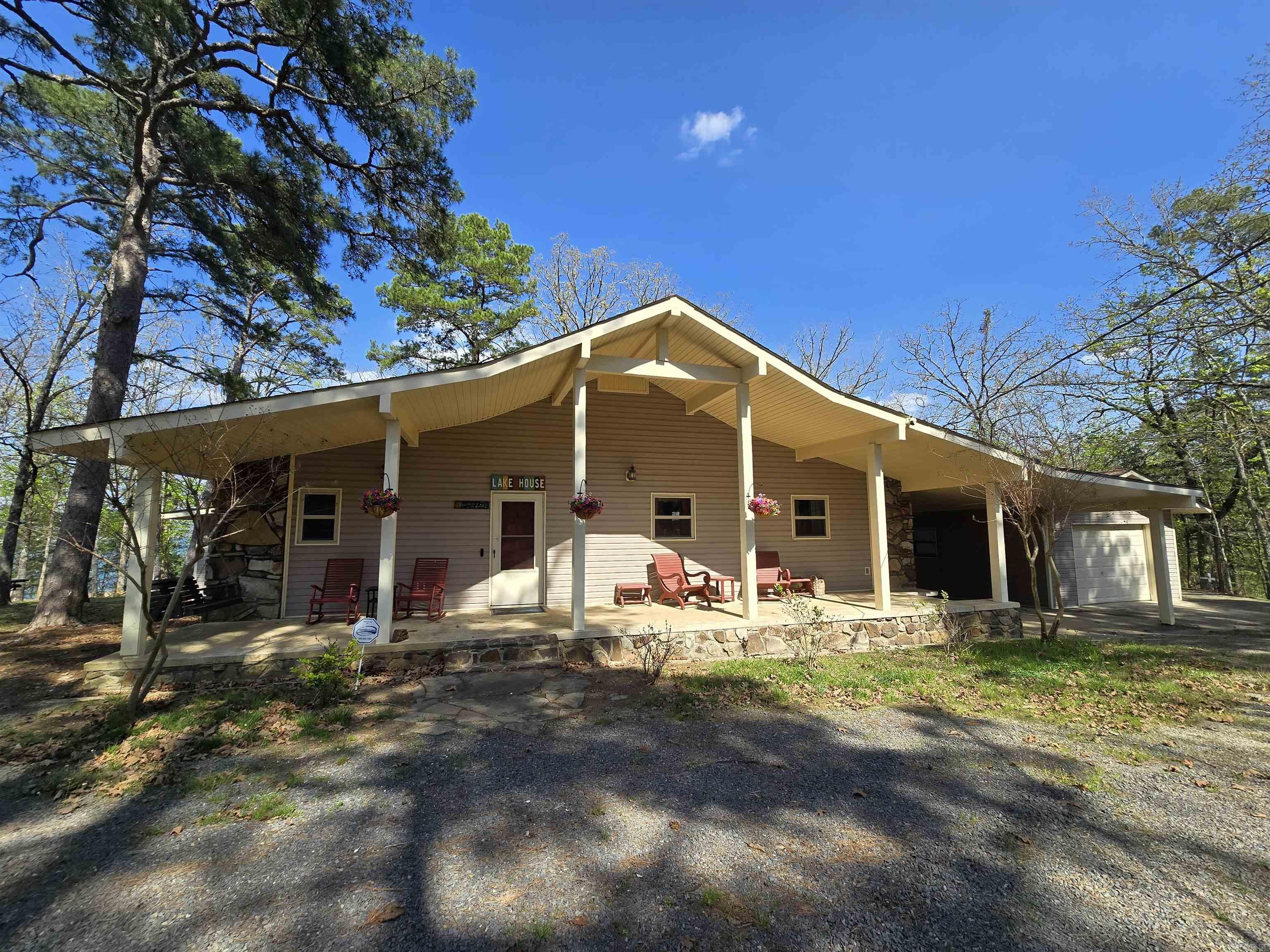 Morgan Manor - Residential