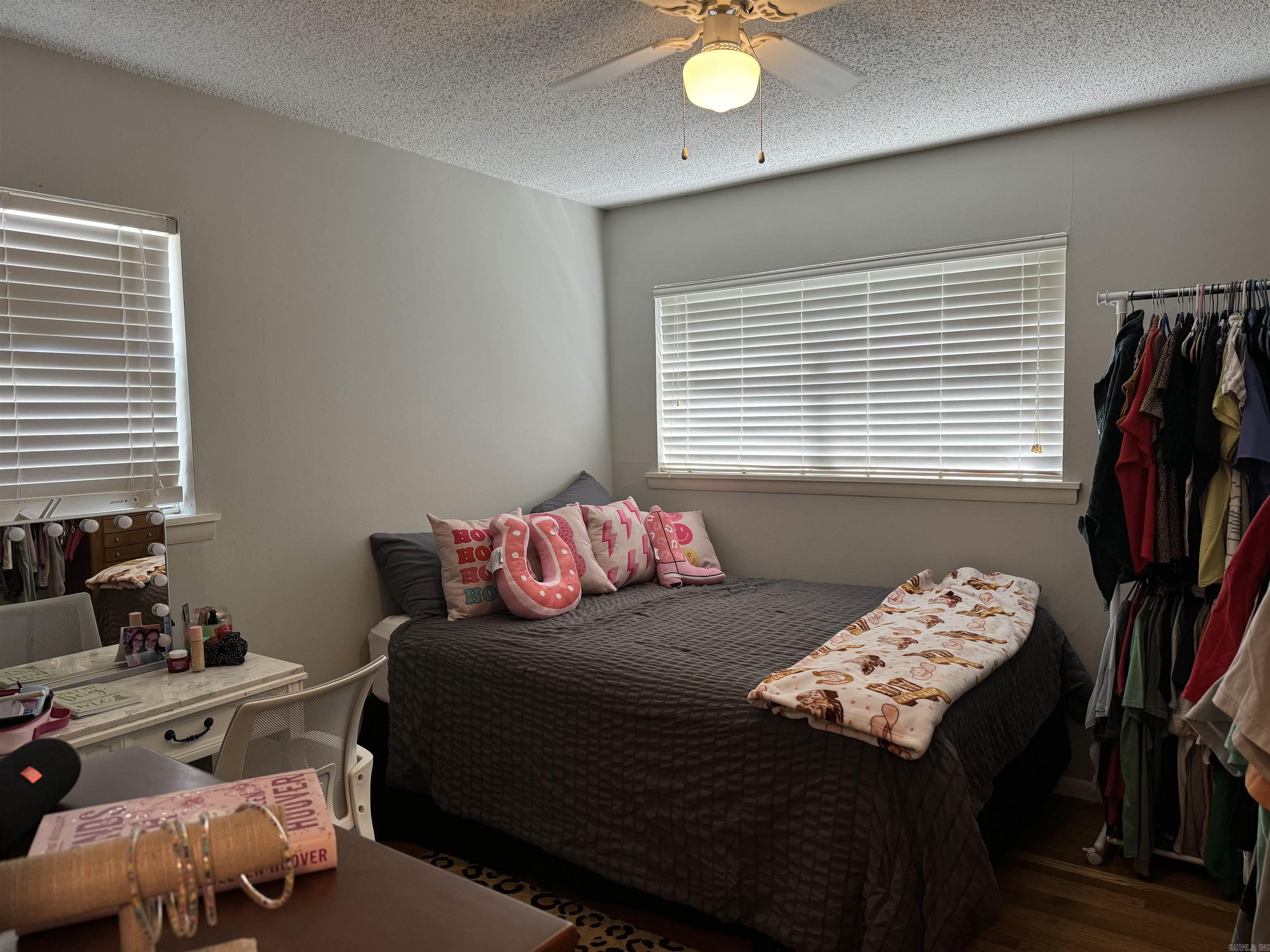 MEADOW VIEW - Residential