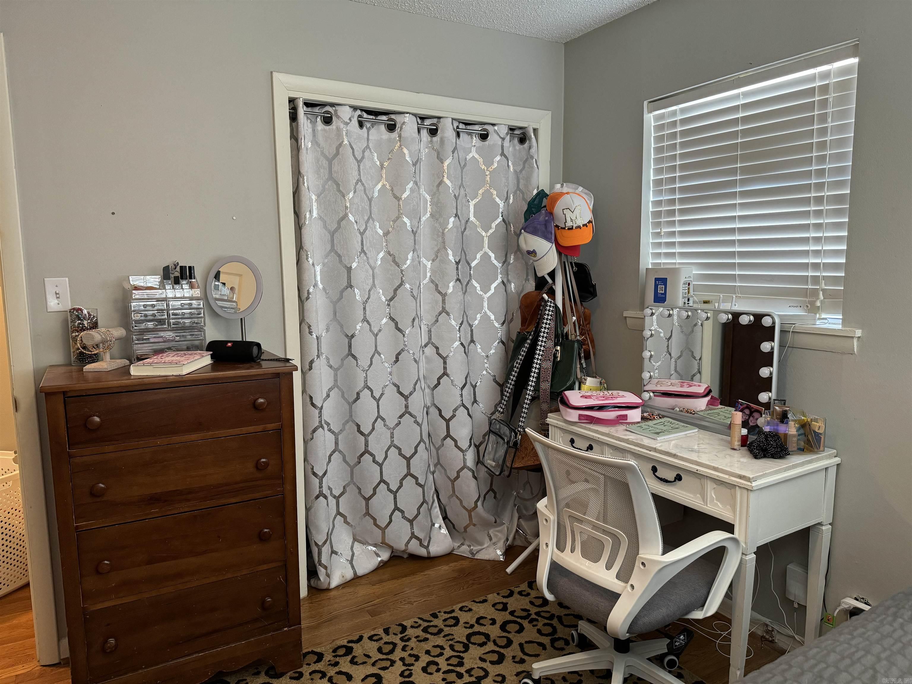 MEADOW VIEW - Residential