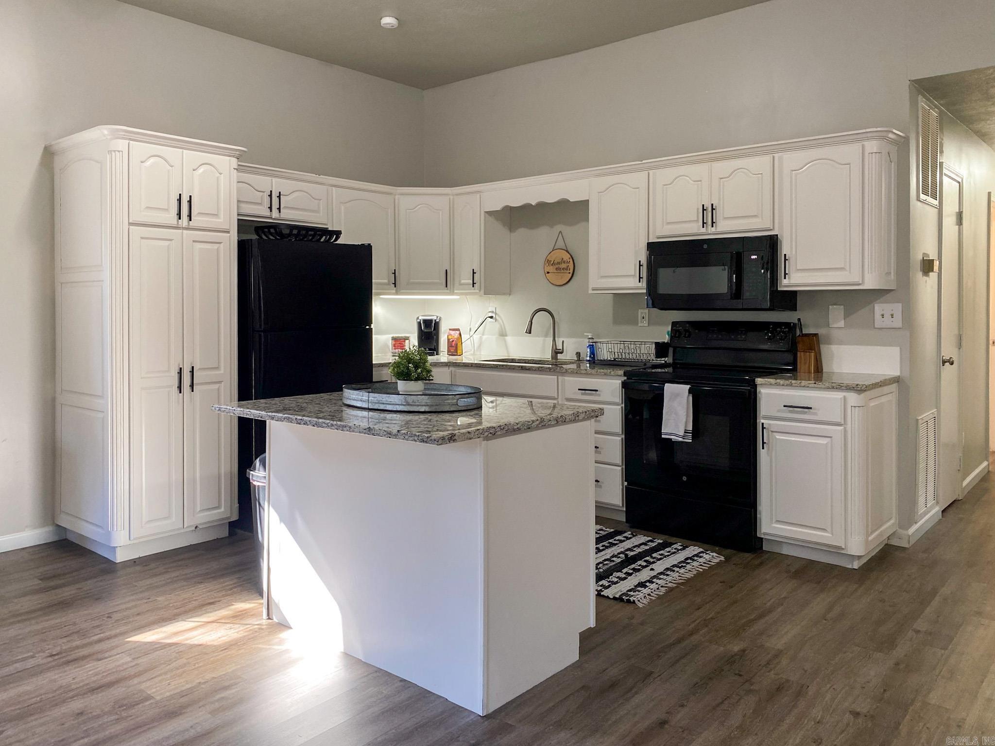 White Estates - Residential