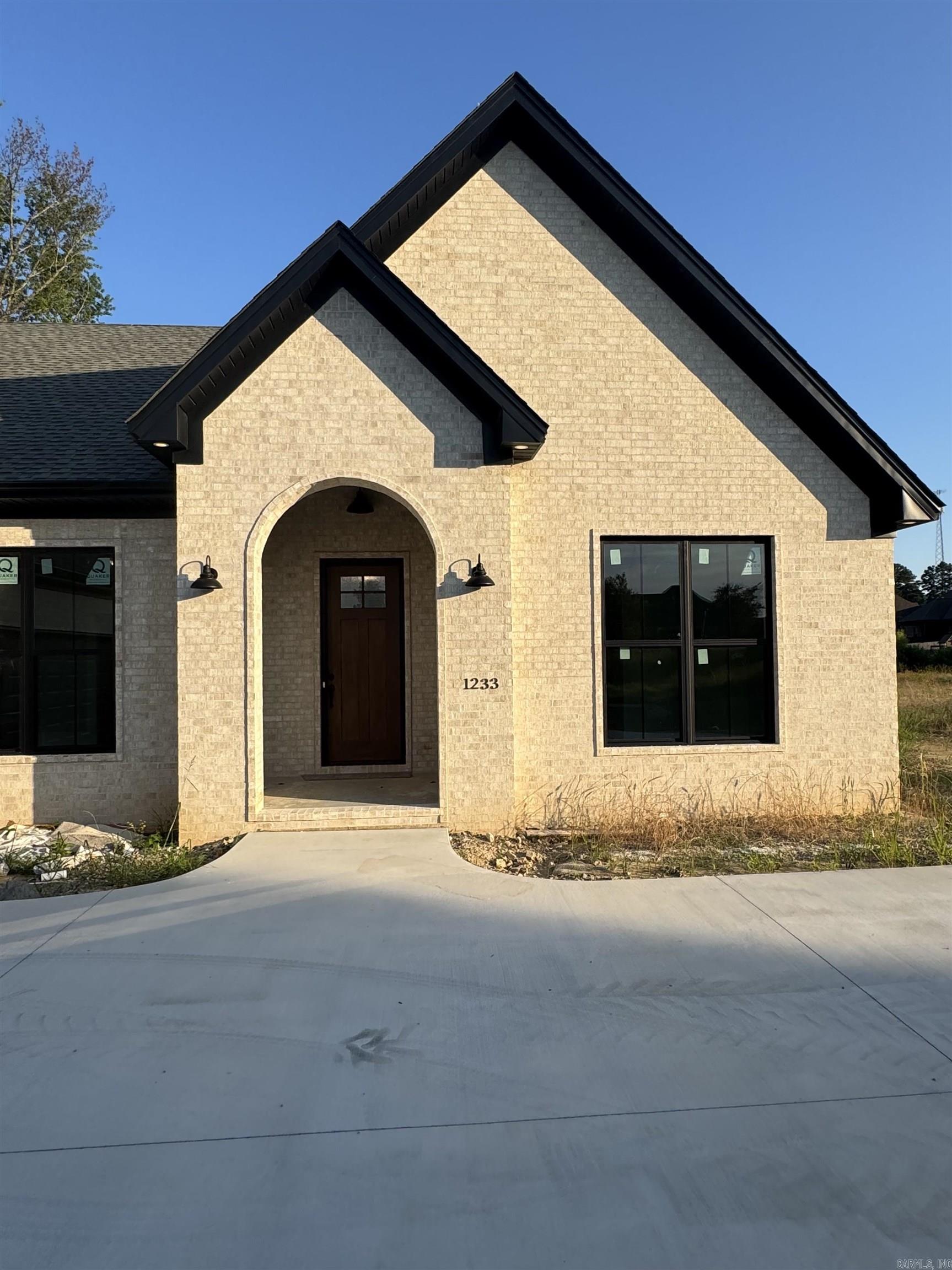 SADDLEBROOK EST - Residential