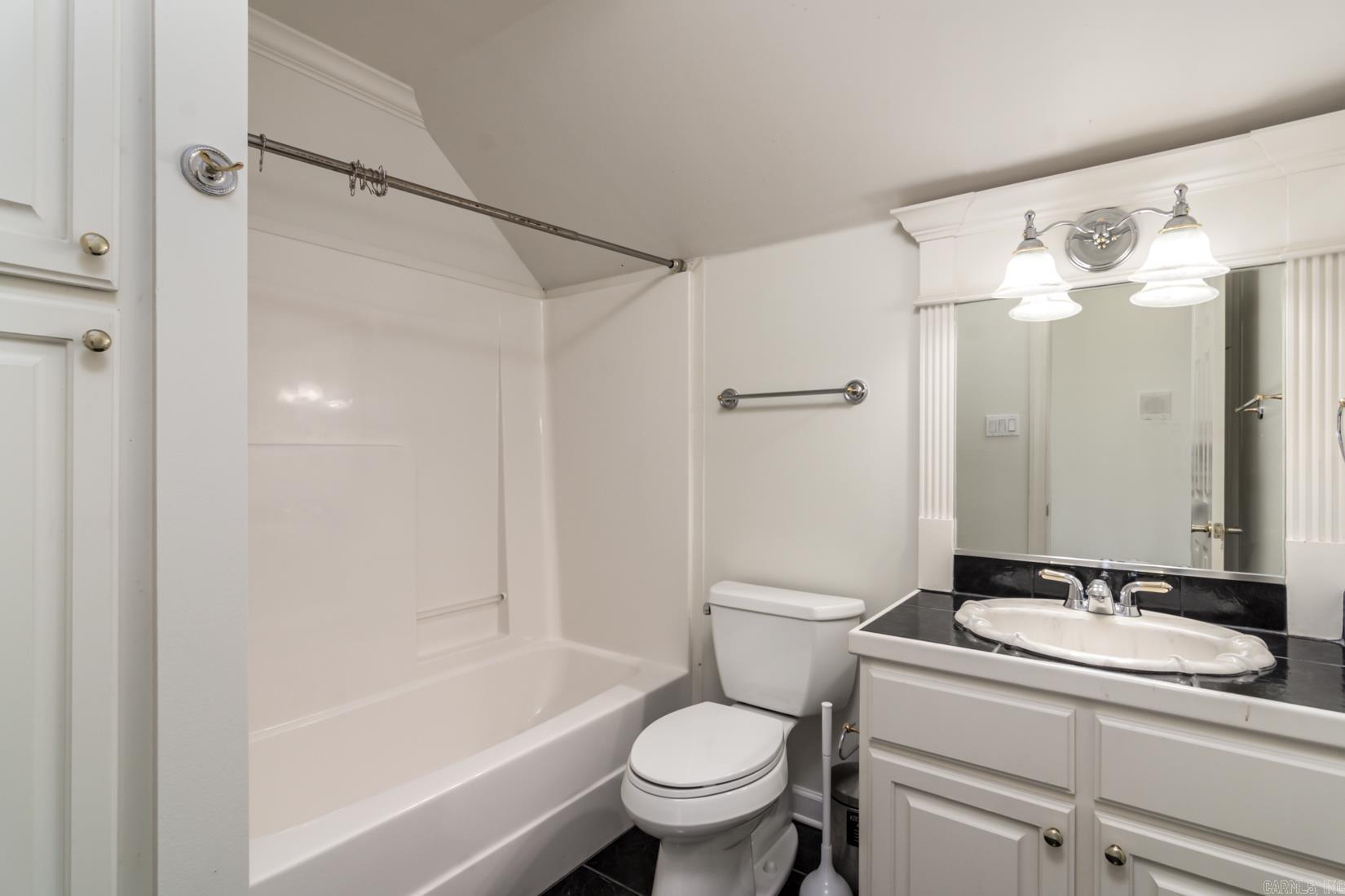 CHENAL VALLEY MARGEUAX - Residential