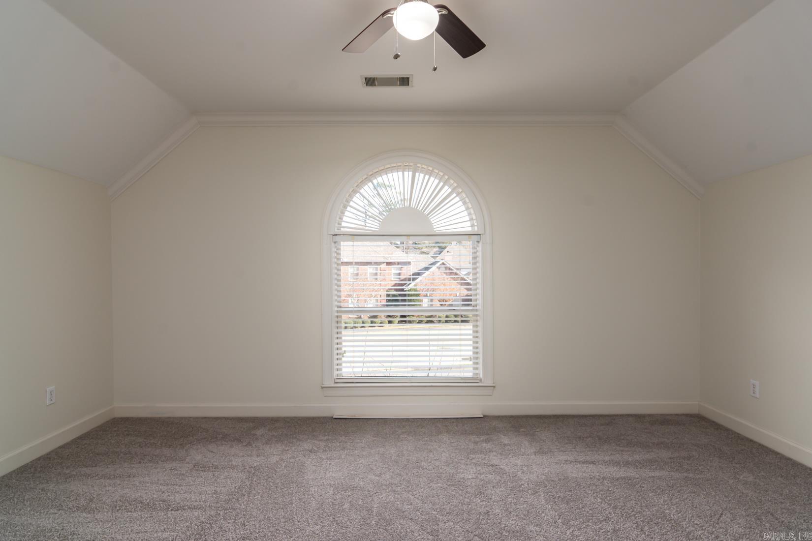 CHENAL VALLEY MARGEUAX - Residential