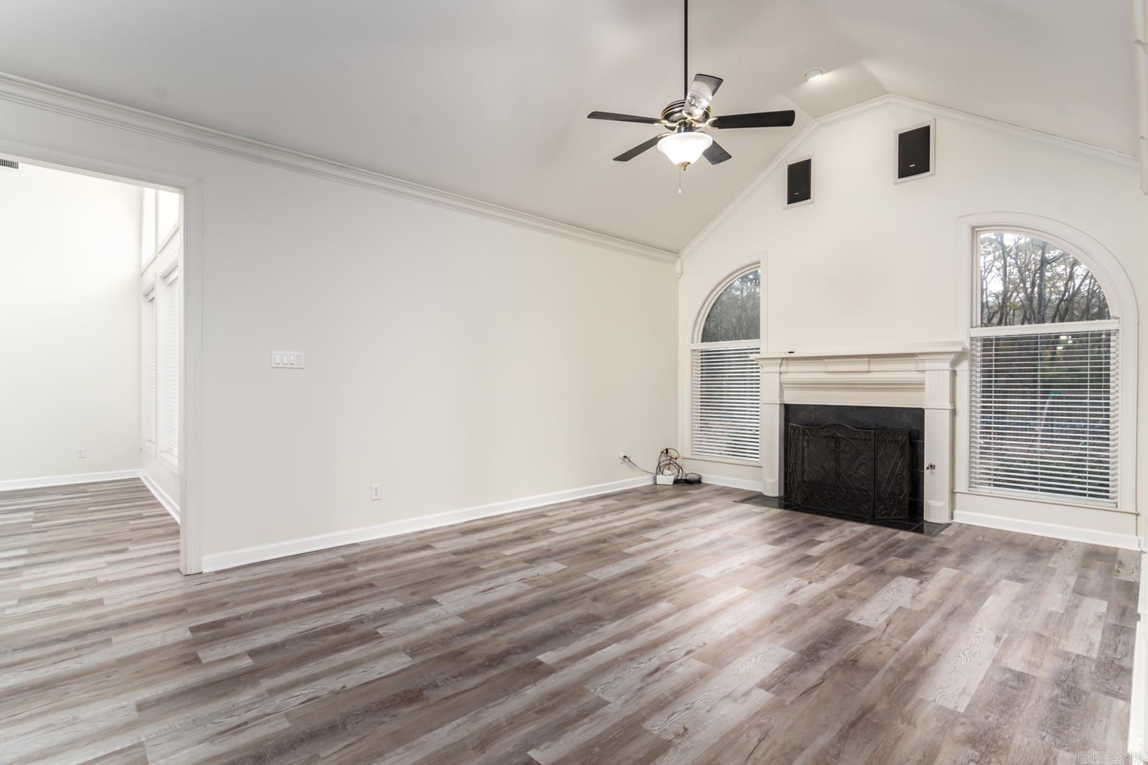 CHENAL VALLEY MARGEUAX - Residential