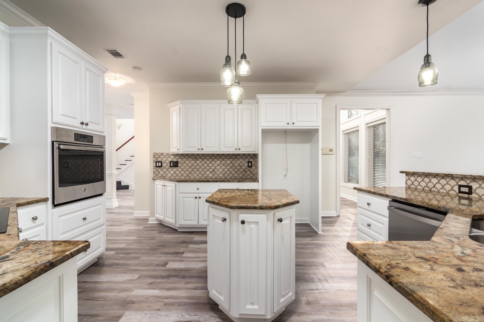 CHENAL VALLEY MARGEUAX - Residential