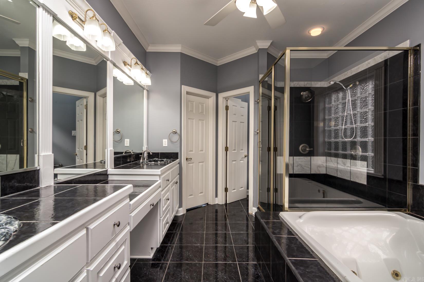 CHENAL VALLEY MARGEUAX - Residential