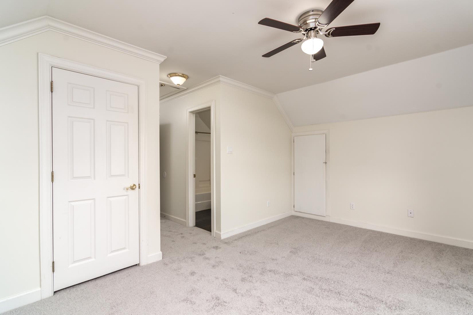 CHENAL VALLEY MARGEUAX - Residential