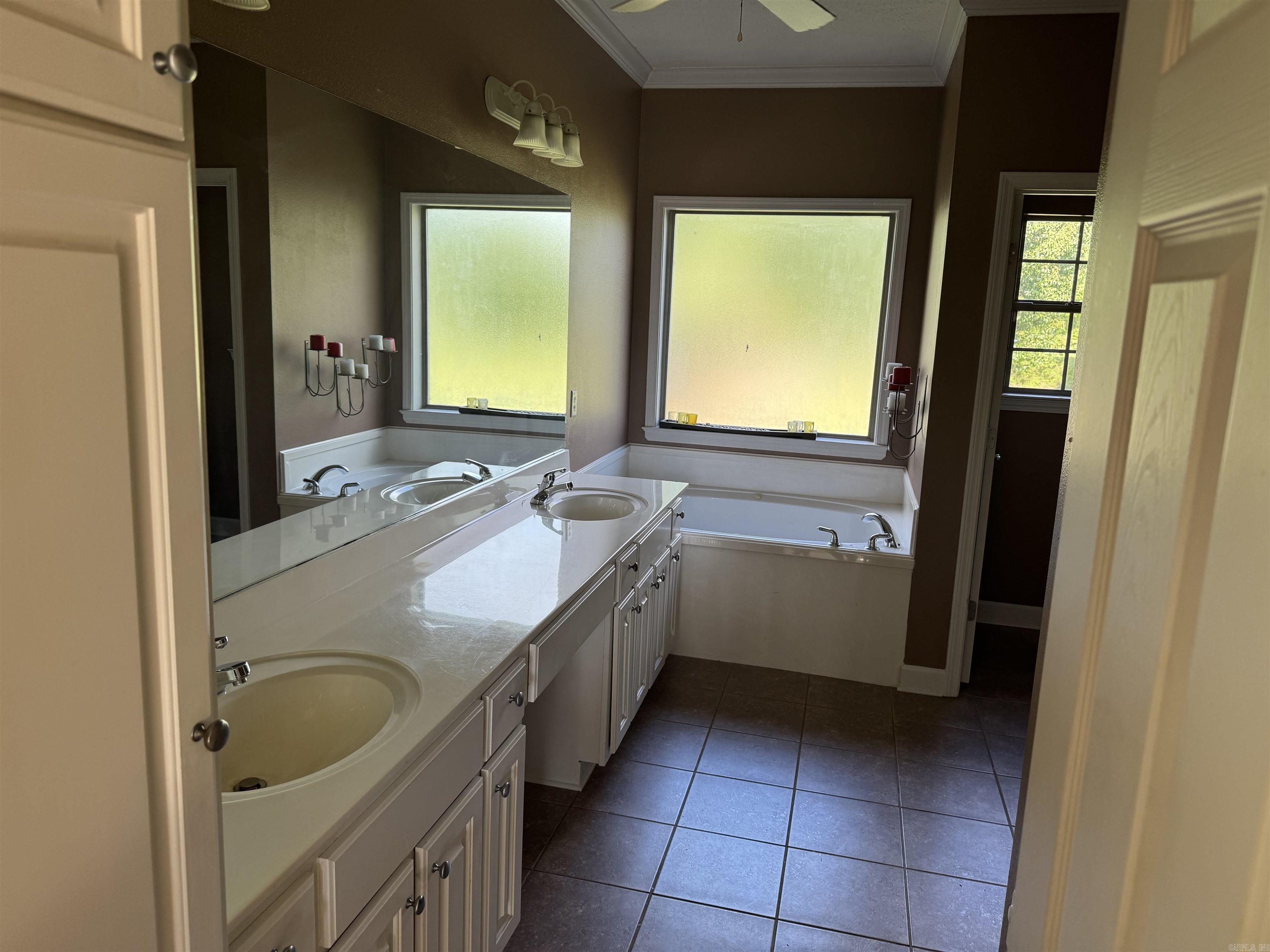 Club Creek - Residential