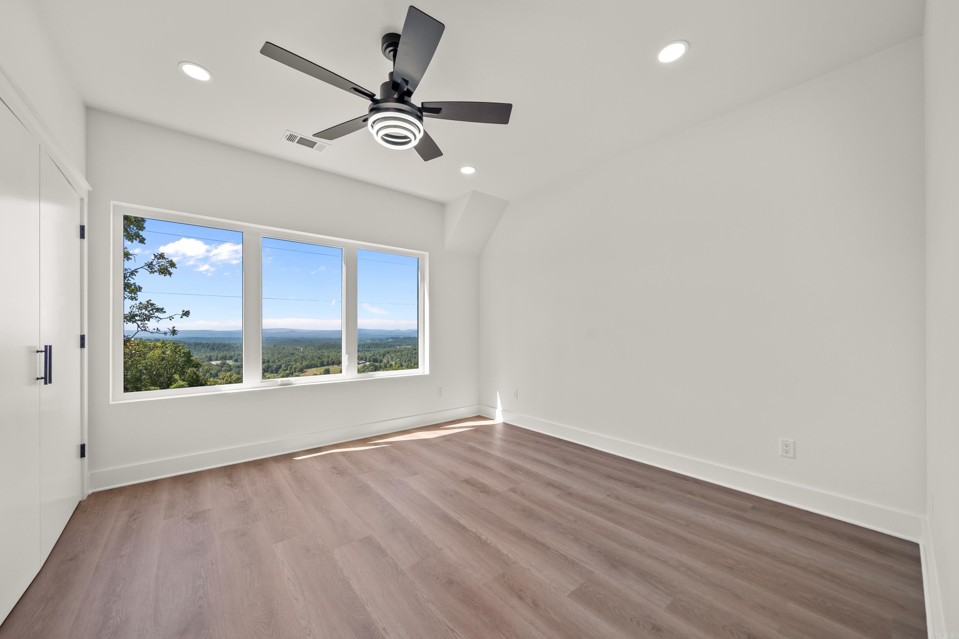 North Lake Estates - Residential