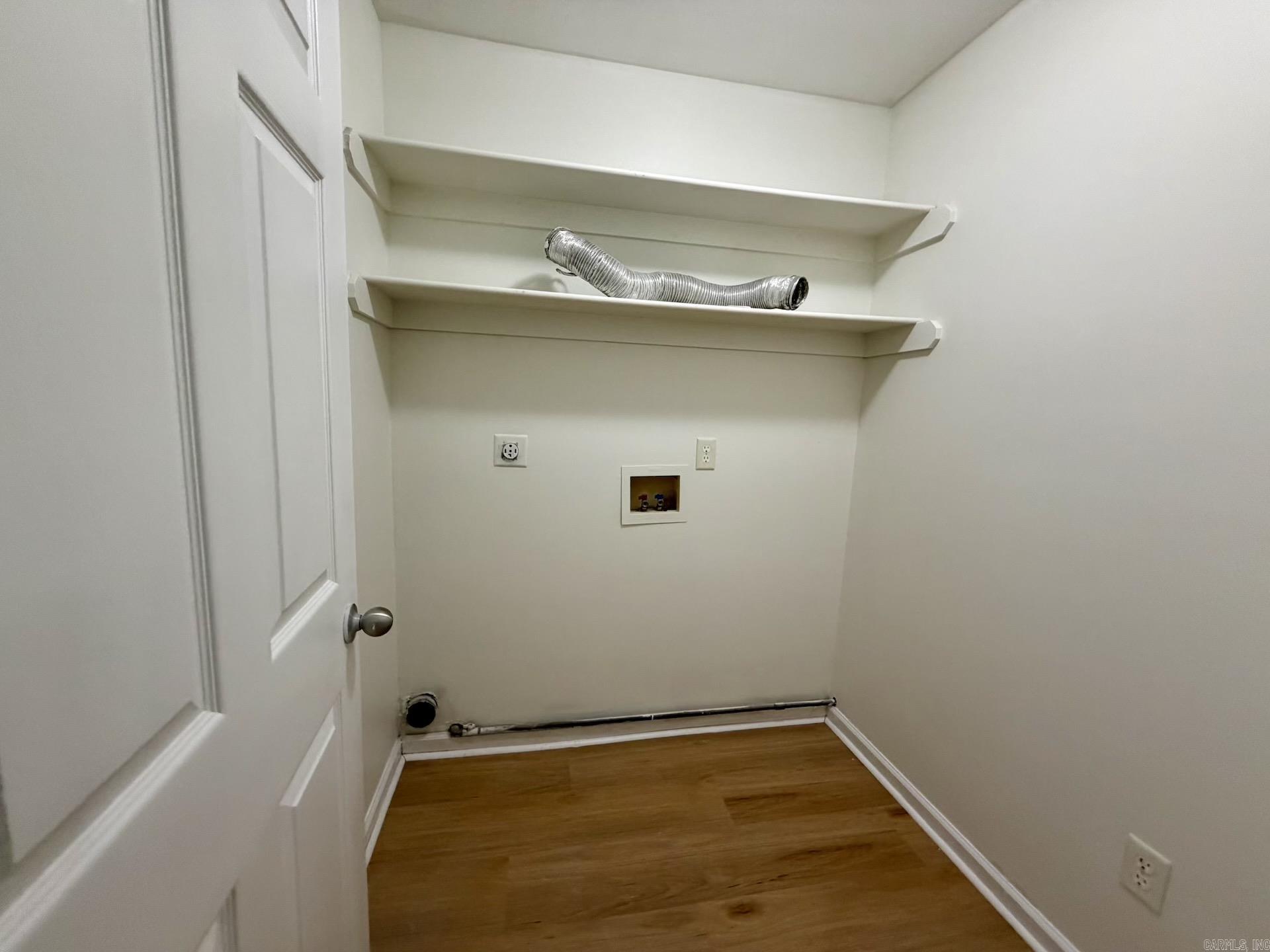 SHARON COVE - Residential