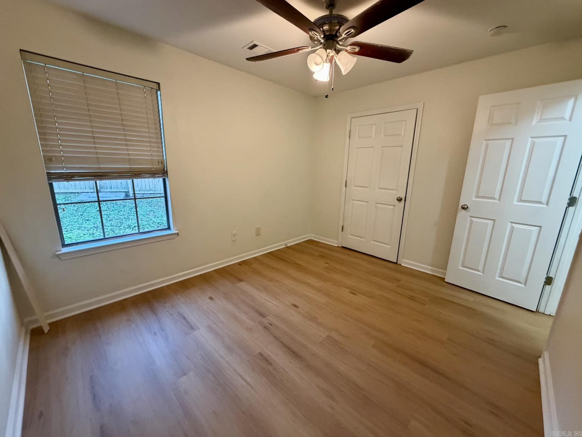 SHARON COVE - Residential