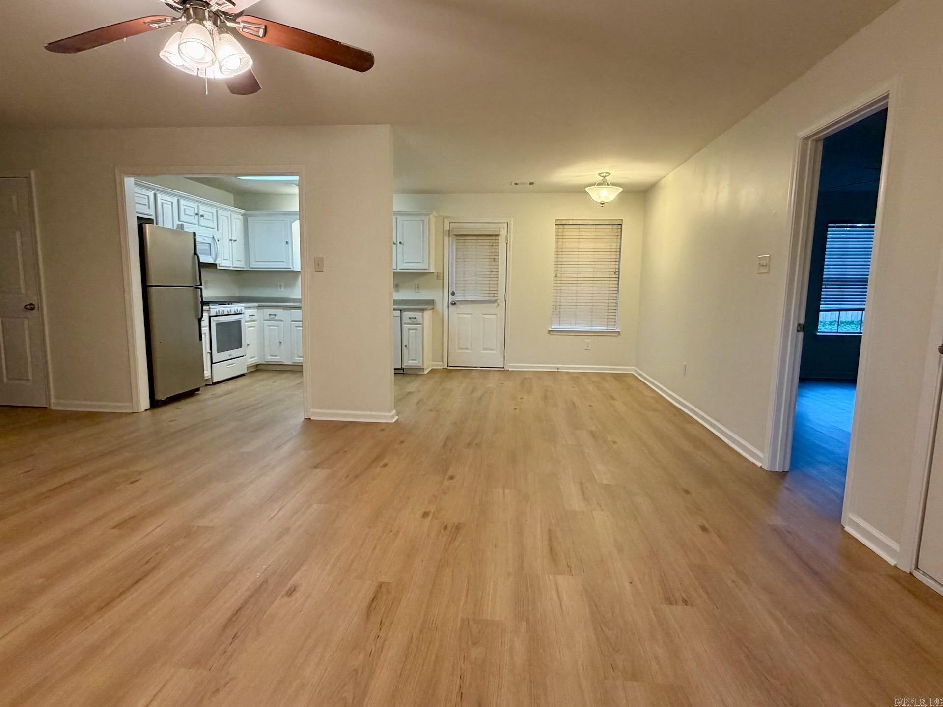 SHARON COVE - Residential