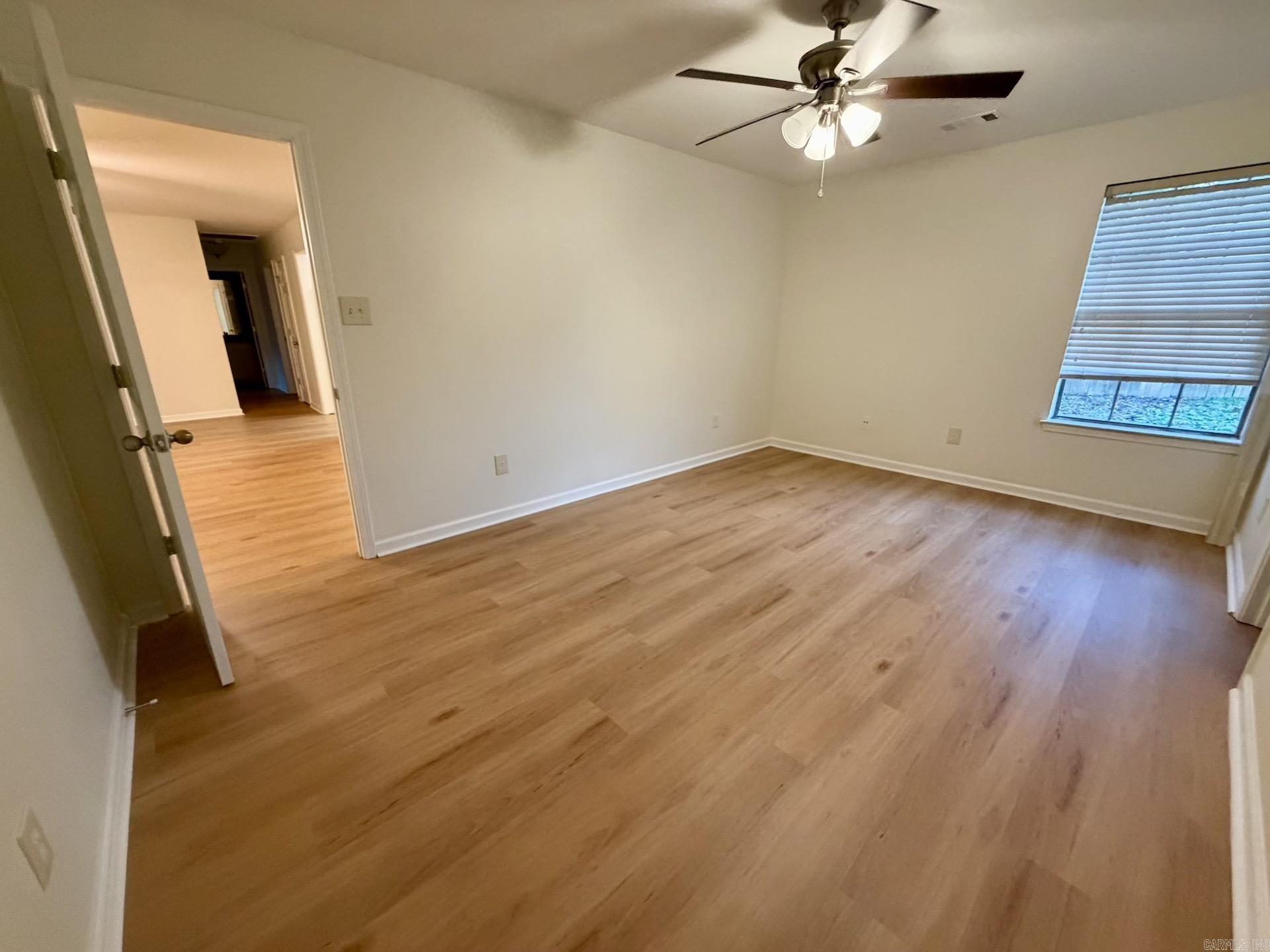 SHARON COVE - Residential