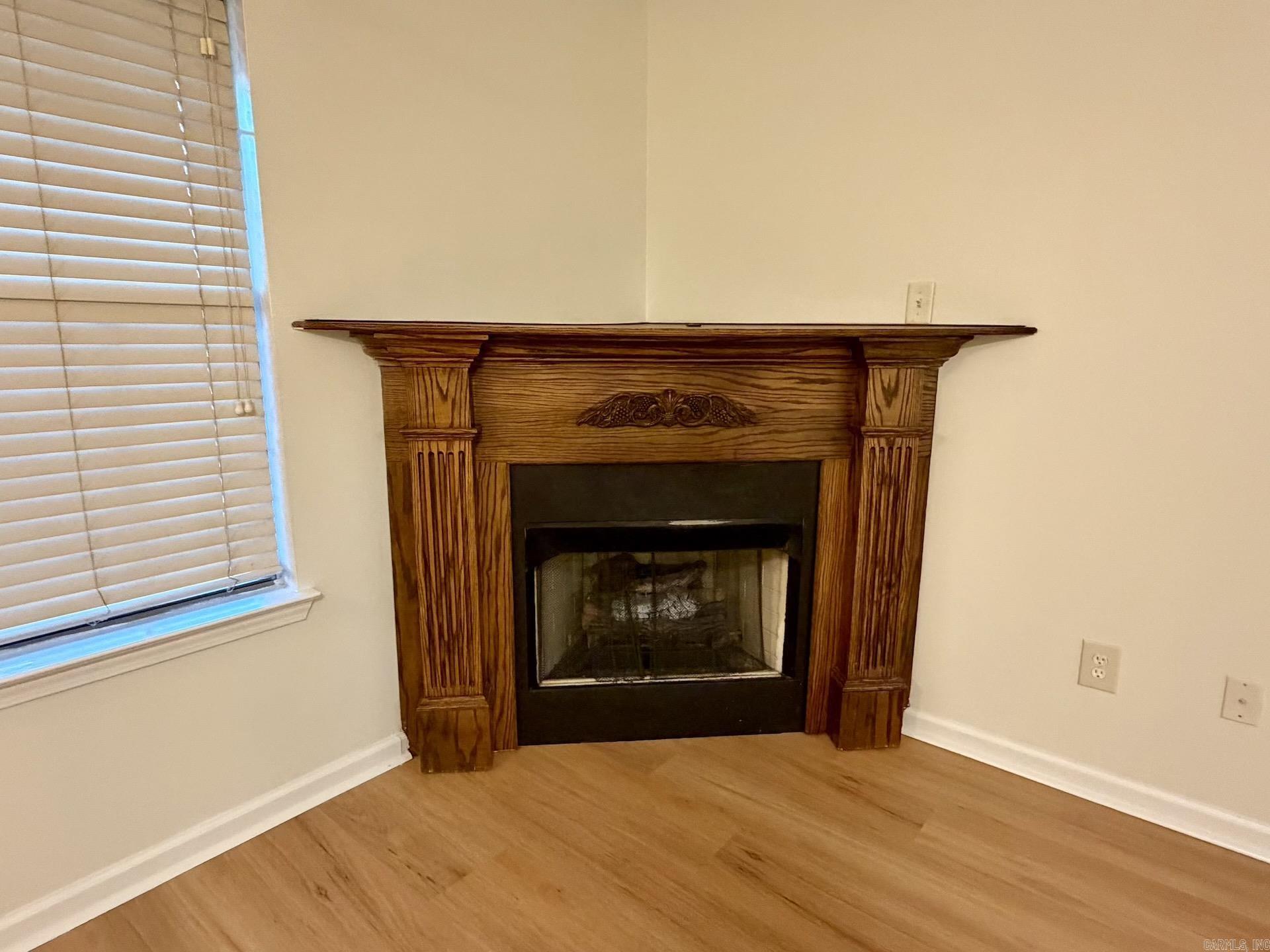 SHARON COVE - Residential