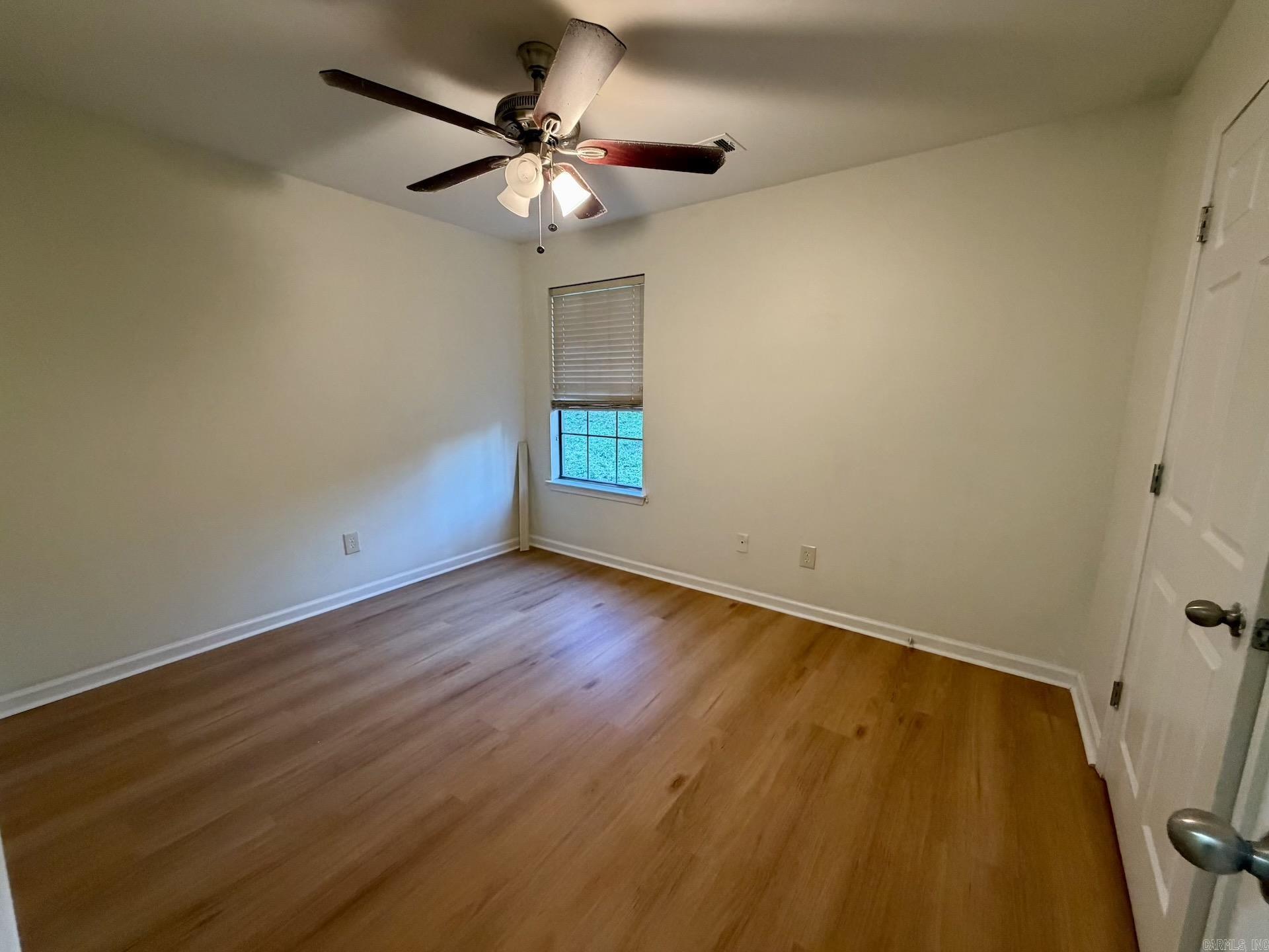 SHARON COVE - Residential