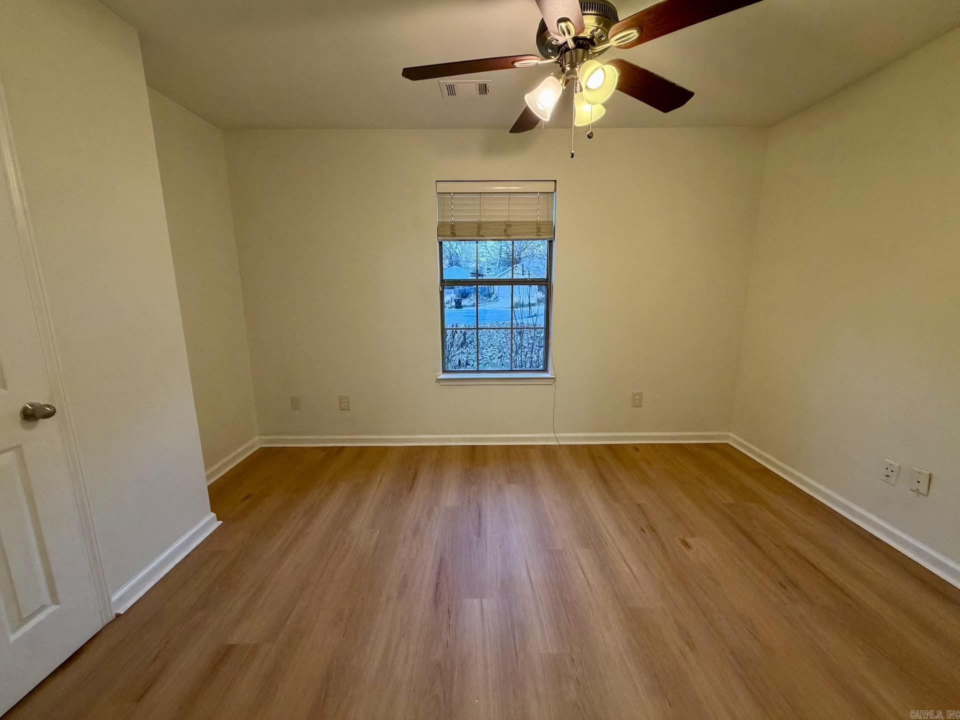 SHARON COVE - Residential