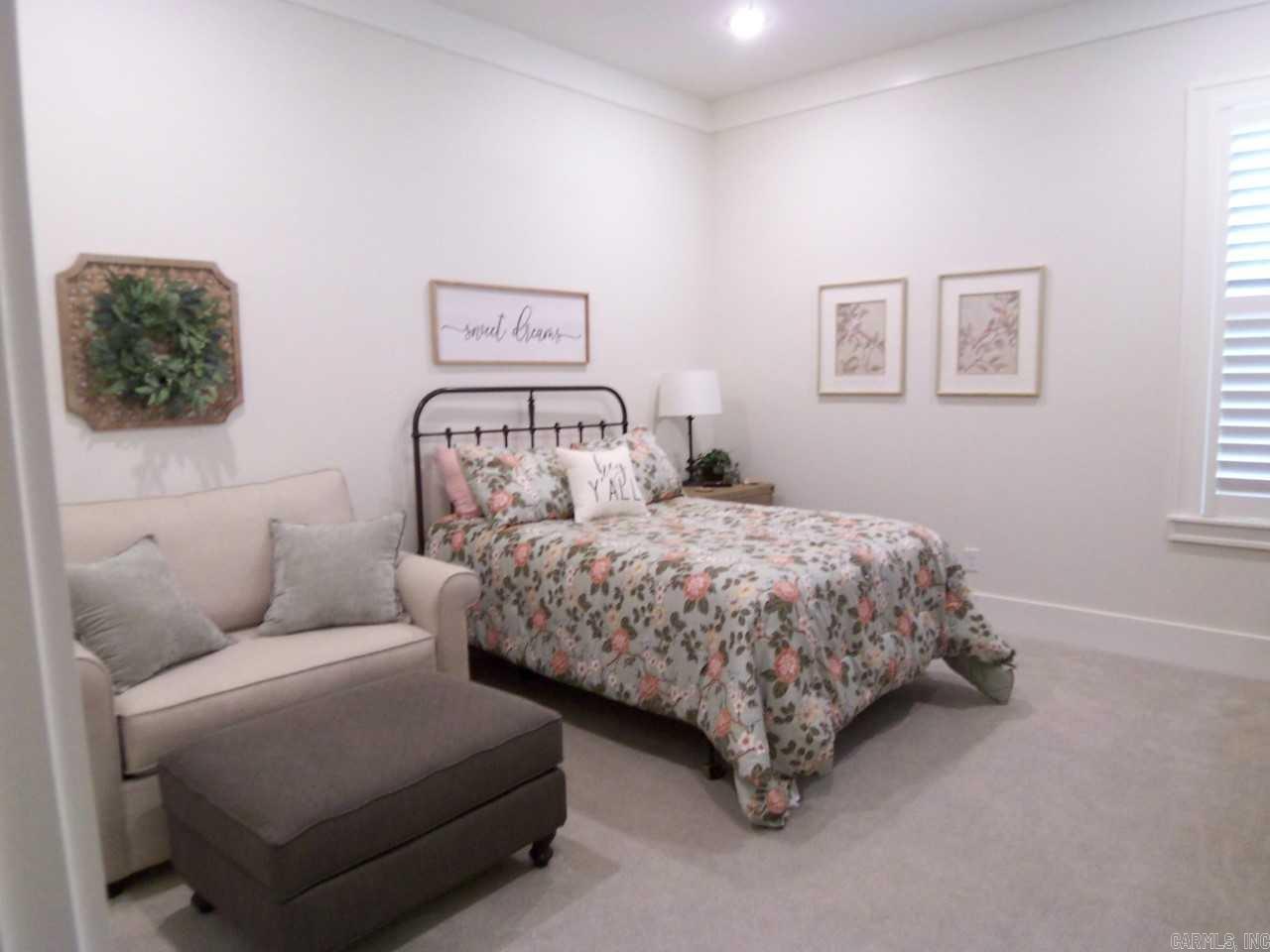 THE WOODLANDS - Residential