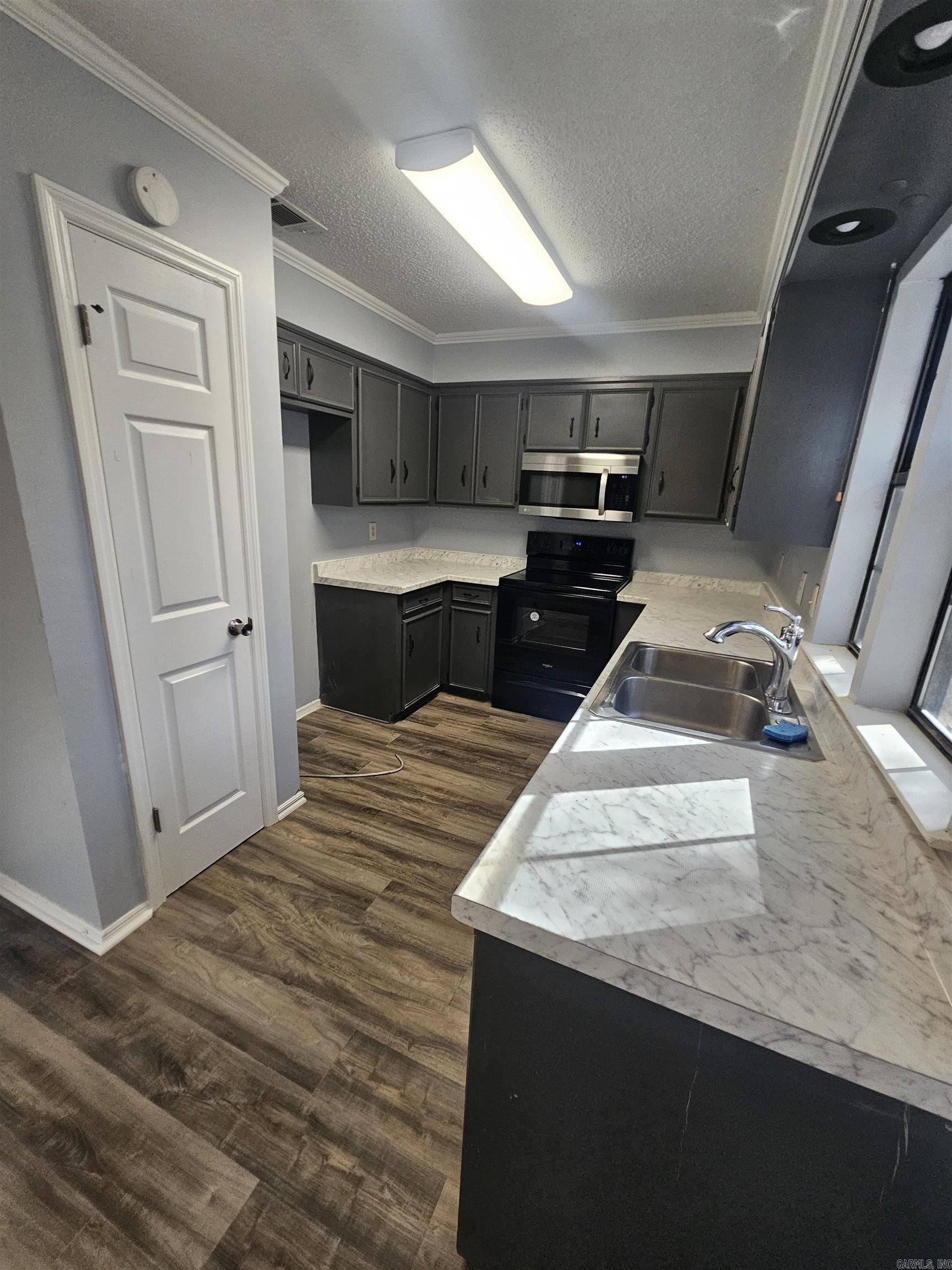 Springhill Manor - Residential Lease