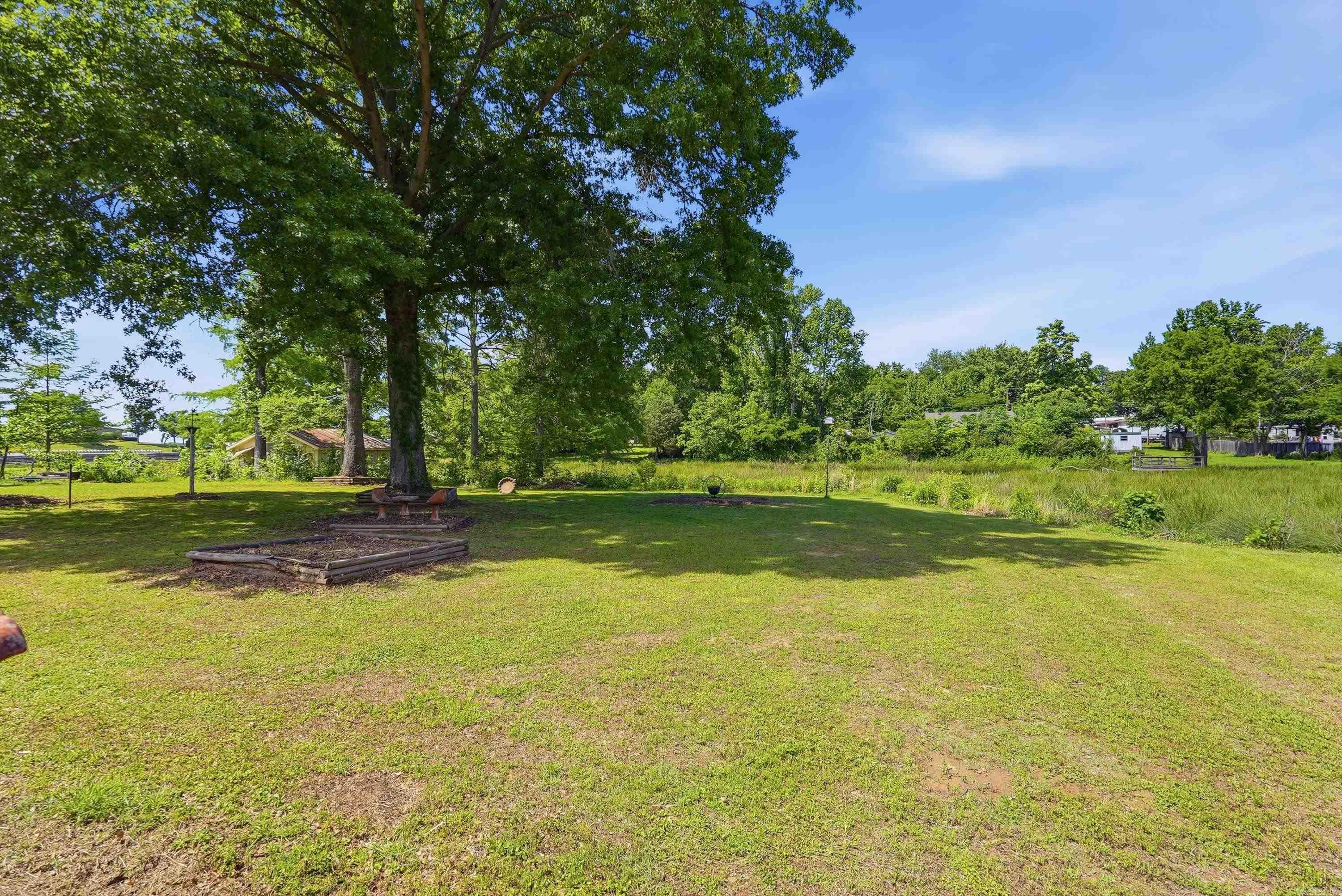 ADAMS BOAT LANDING - Residential