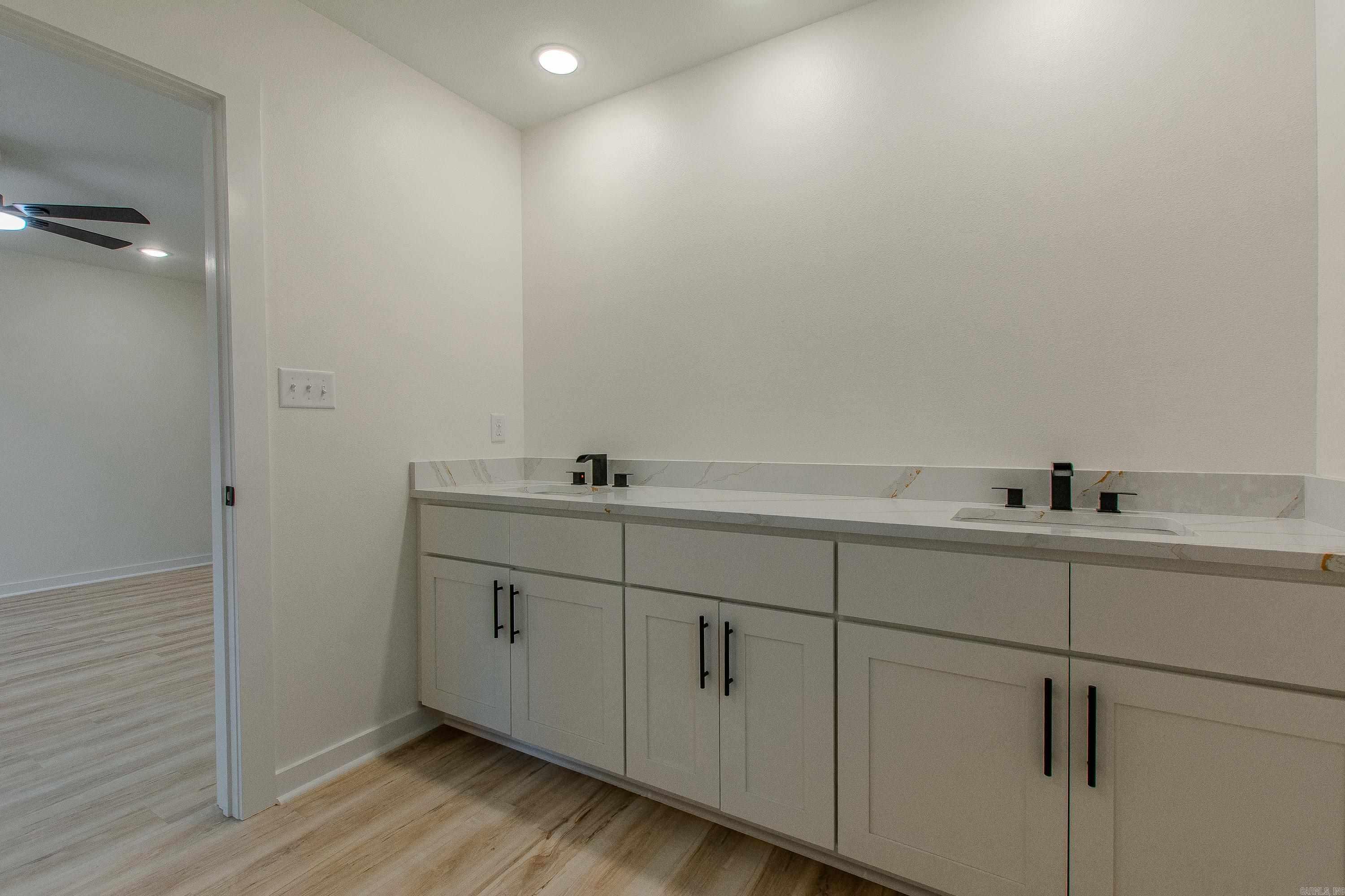 Hill Crest - Residential