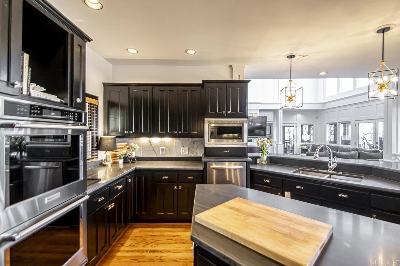 RIDGEFIELD ESTATES - Residential