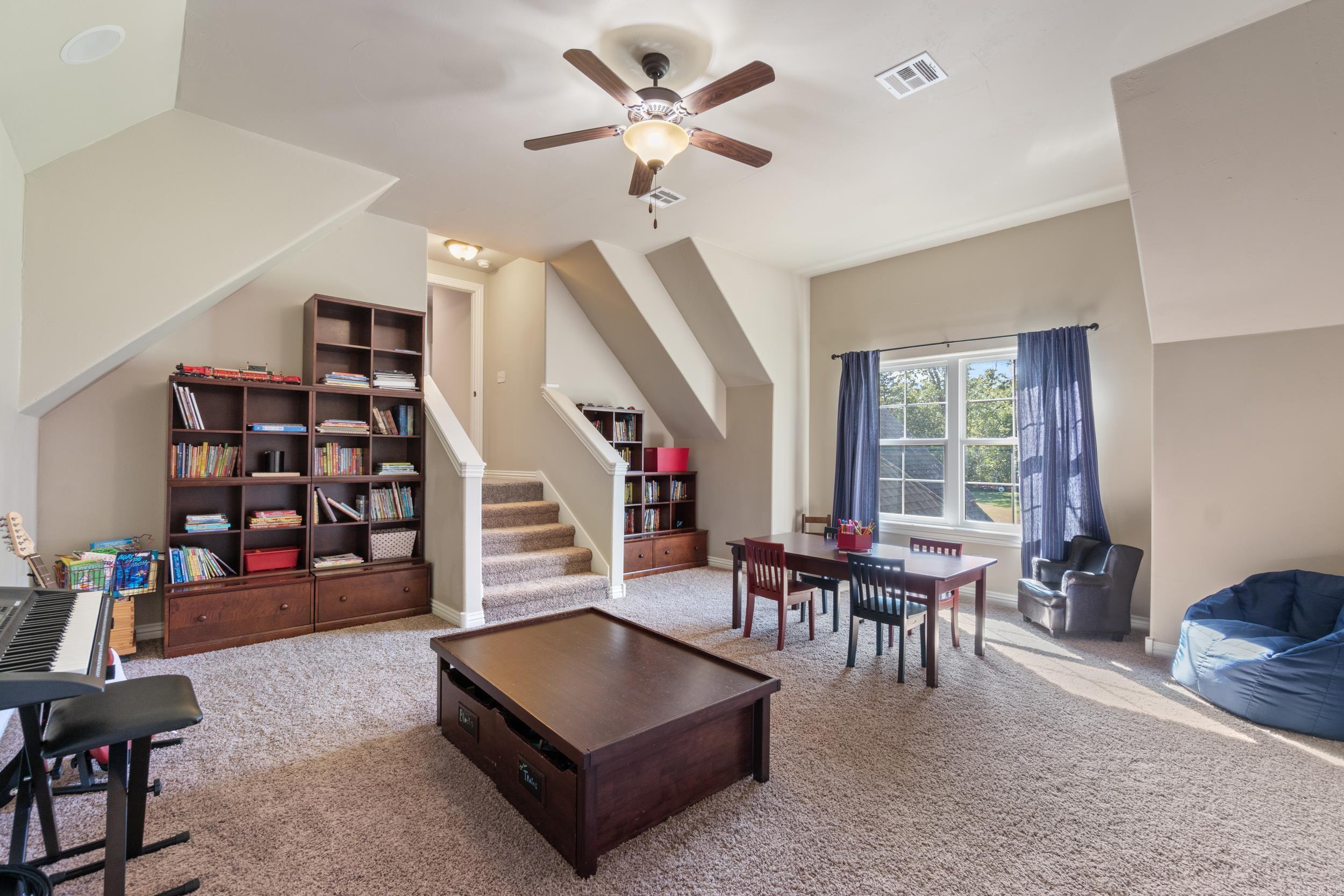 BEAU CHALET SUB-RURBAN - Residential