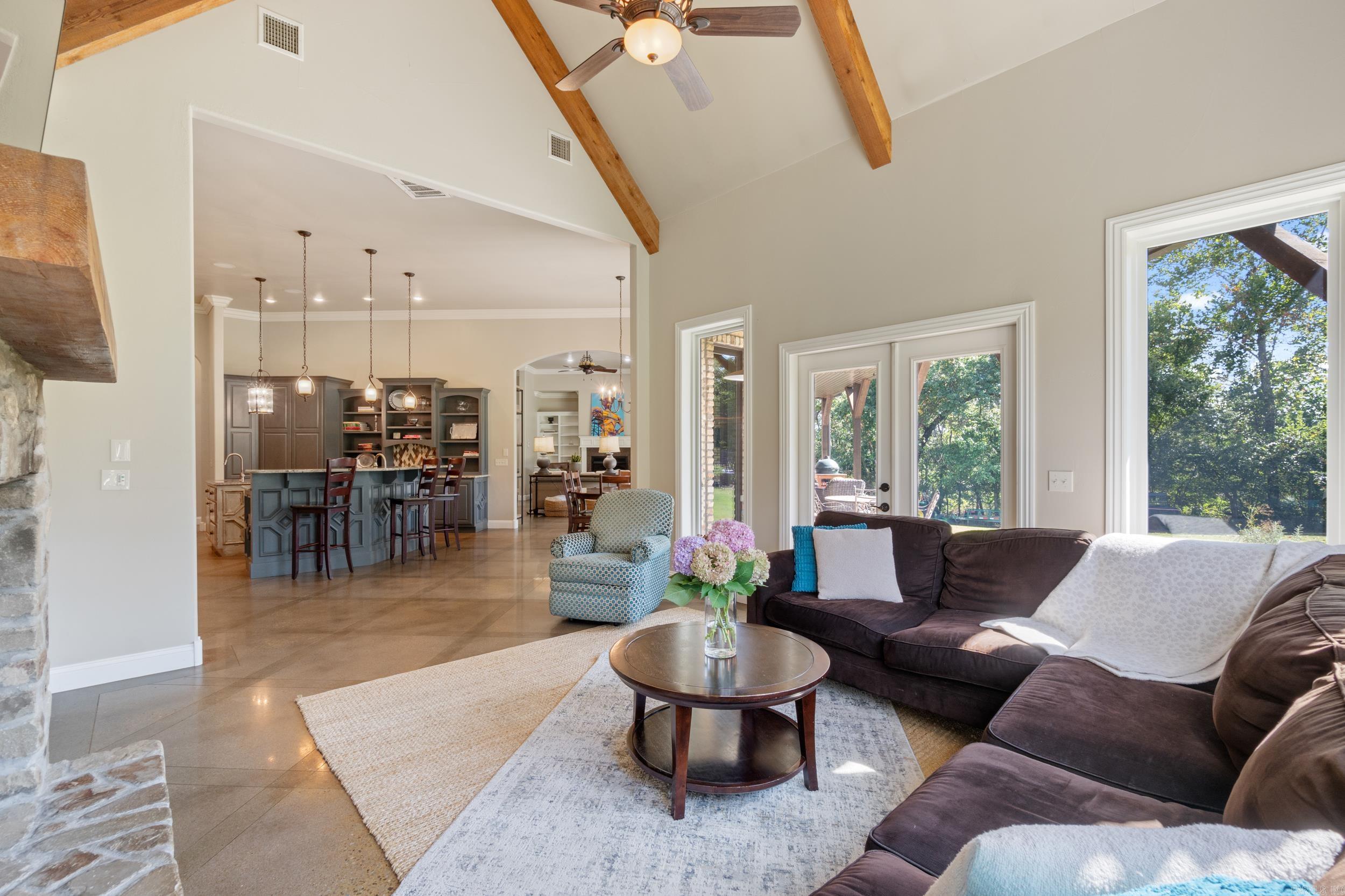 BEAU CHALET SUB-RURBAN - Residential