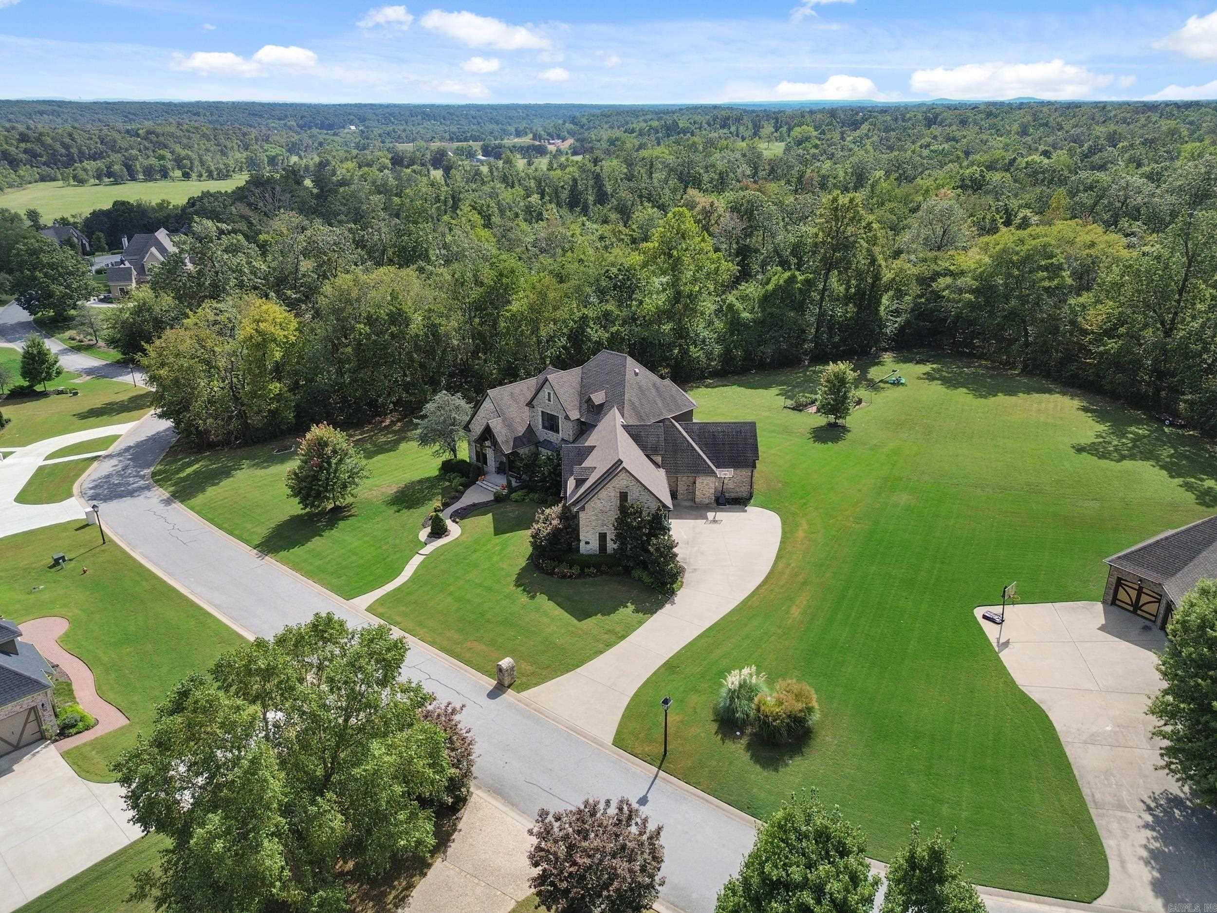 BEAU CHALET SUB-RURBAN - Residential