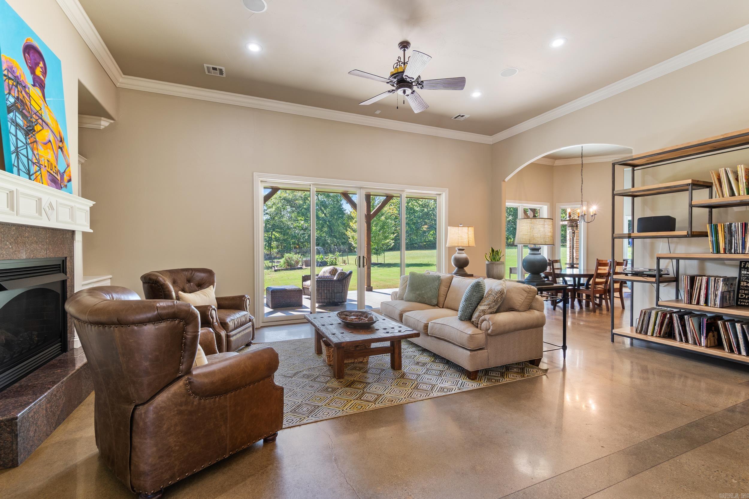 BEAU CHALET SUB-RURBAN - Residential