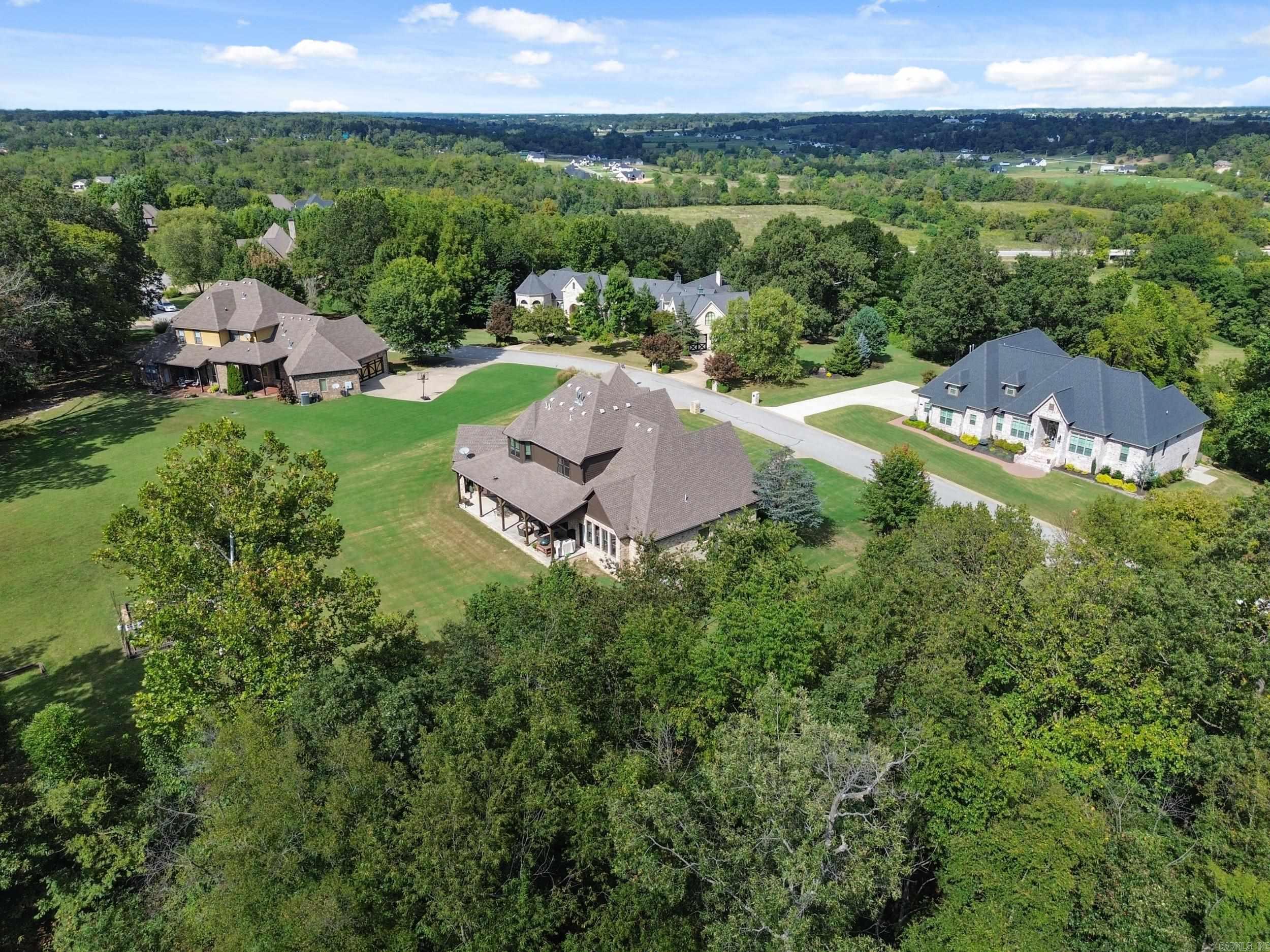 BEAU CHALET SUB-RURBAN - Residential