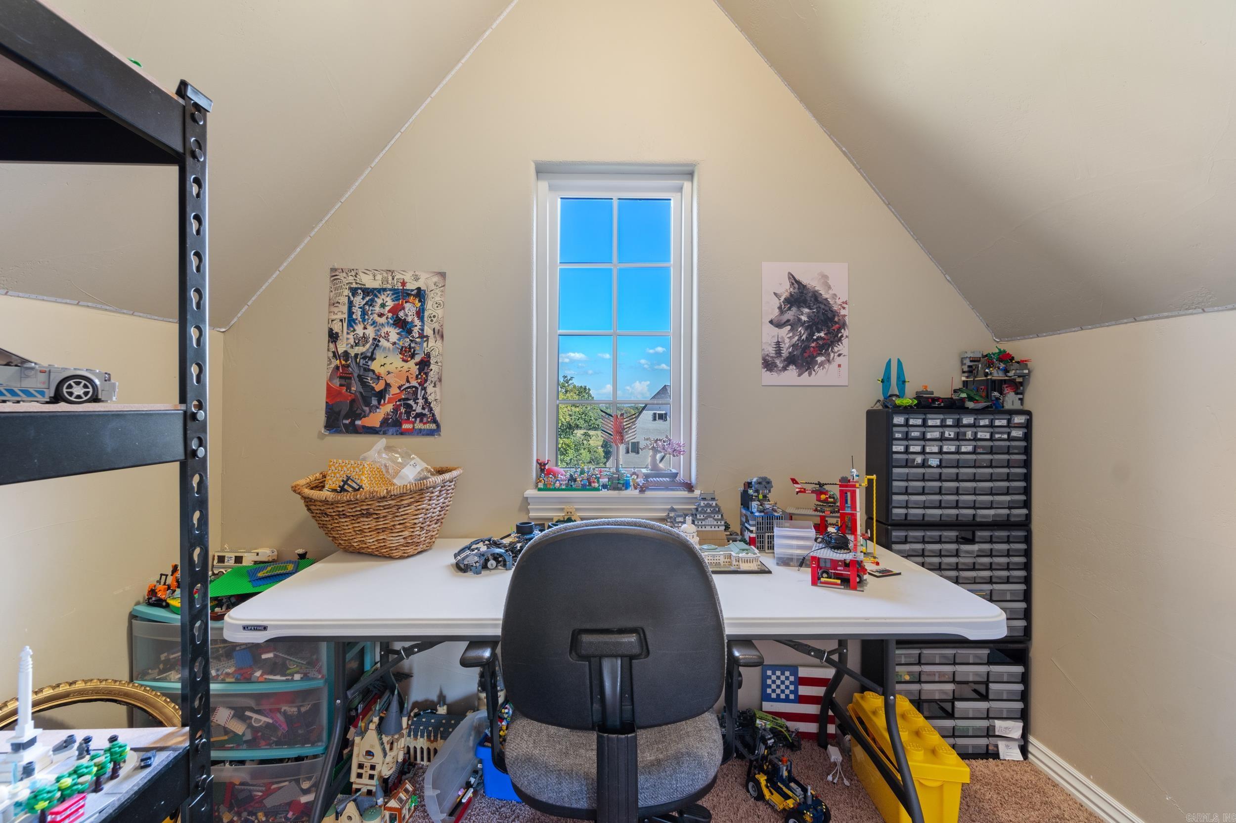 BEAU CHALET SUB-RURBAN - Residential