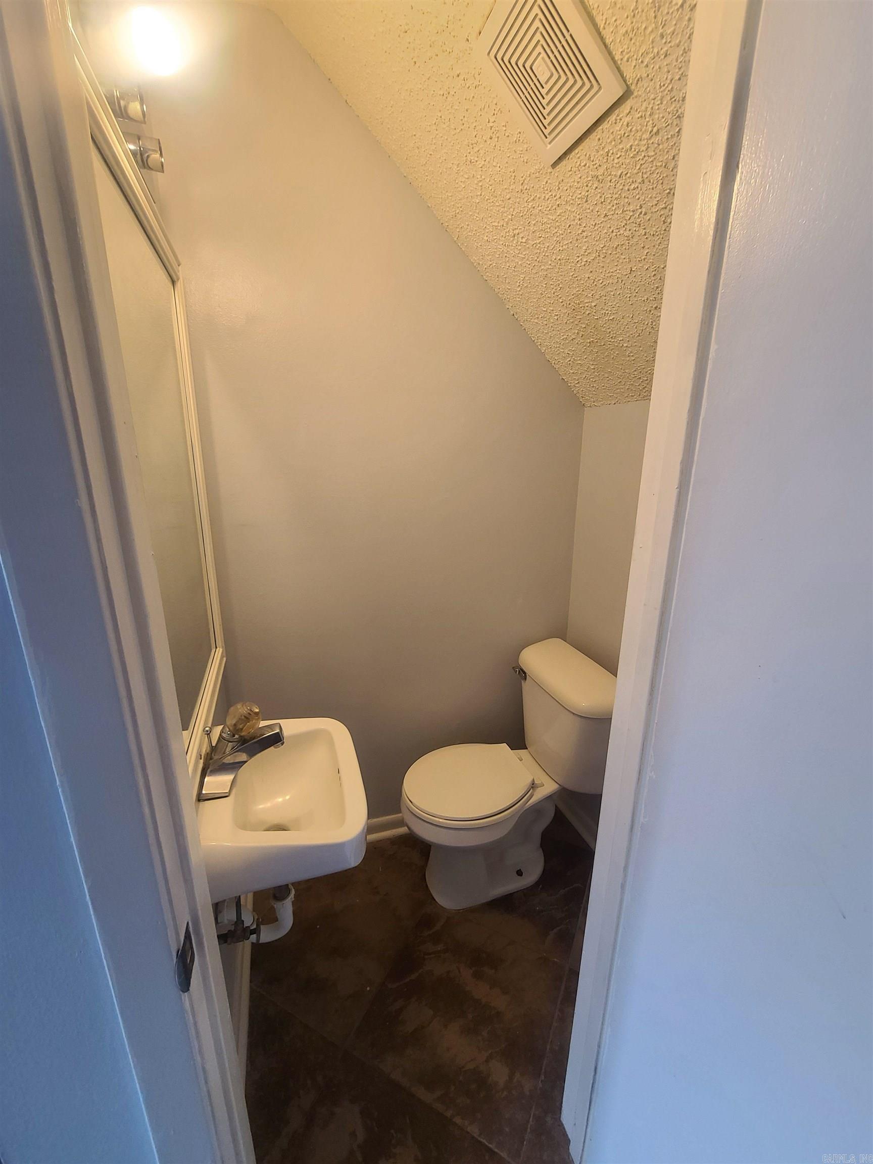Not in Subdivision - Residential Income
