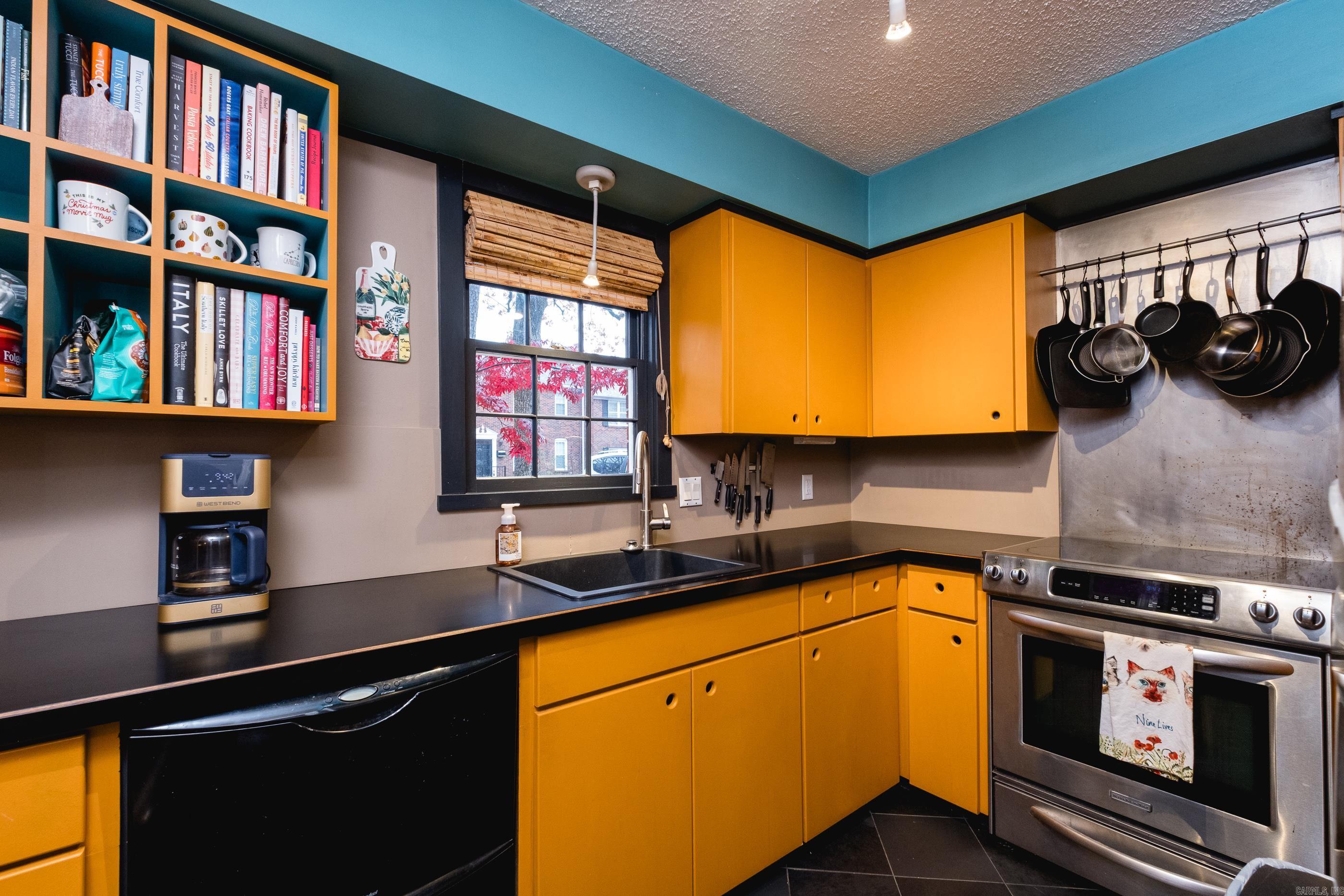 CAMBRIDGE PLACE HPR - Residential