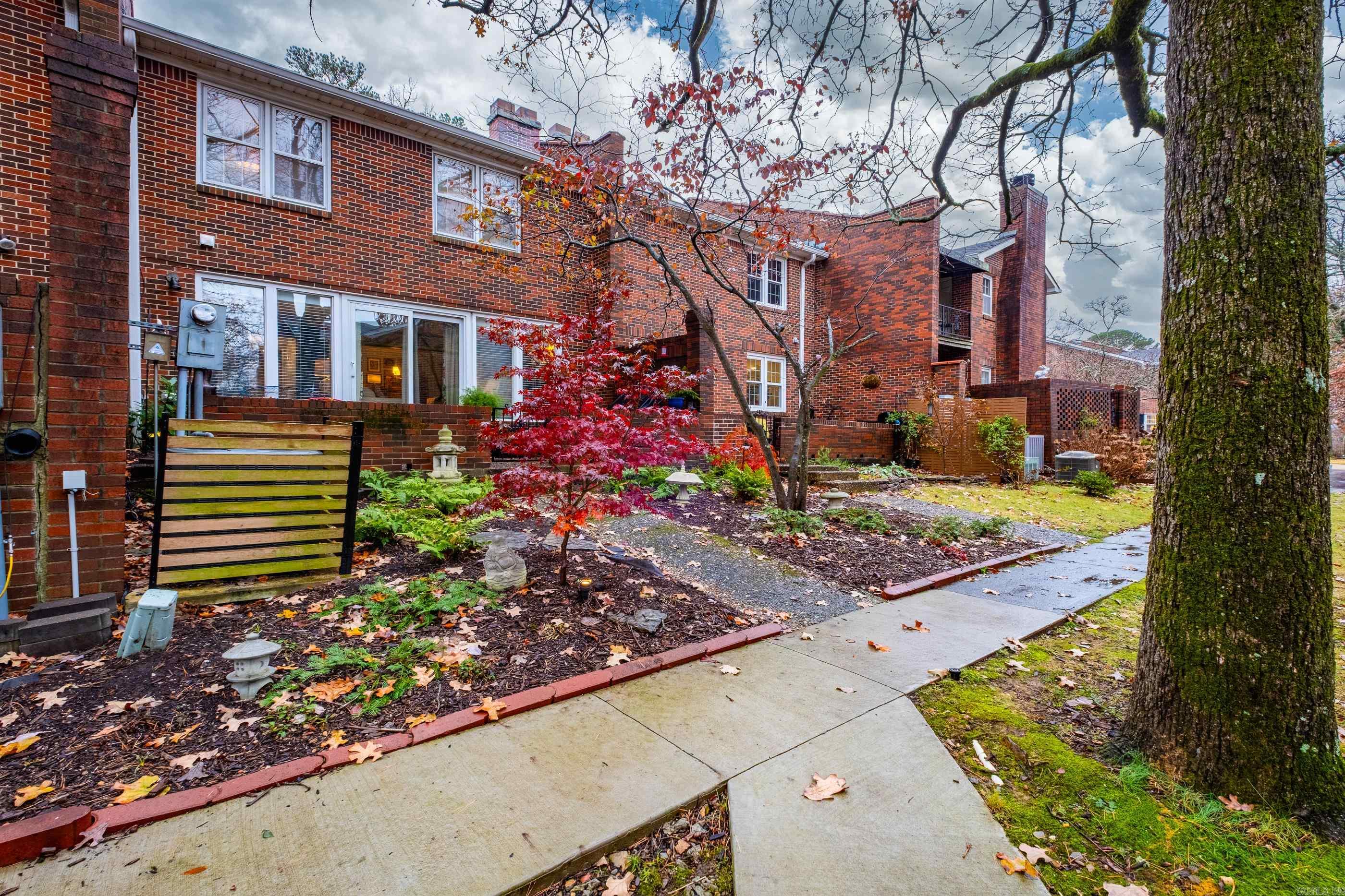 CAMBRIDGE PLACE HPR - Residential