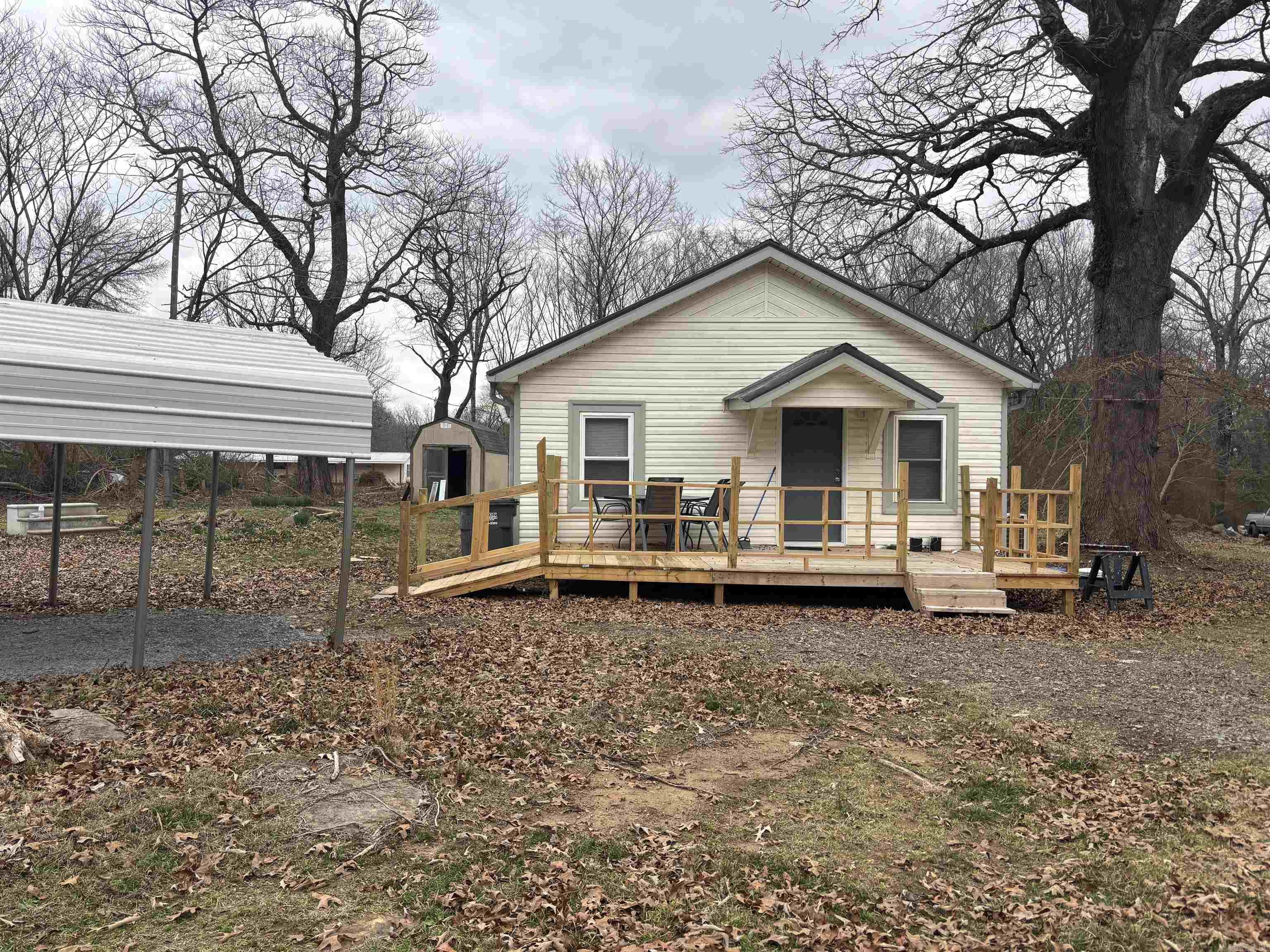 BALD KNOB OUTLOTS - Residential