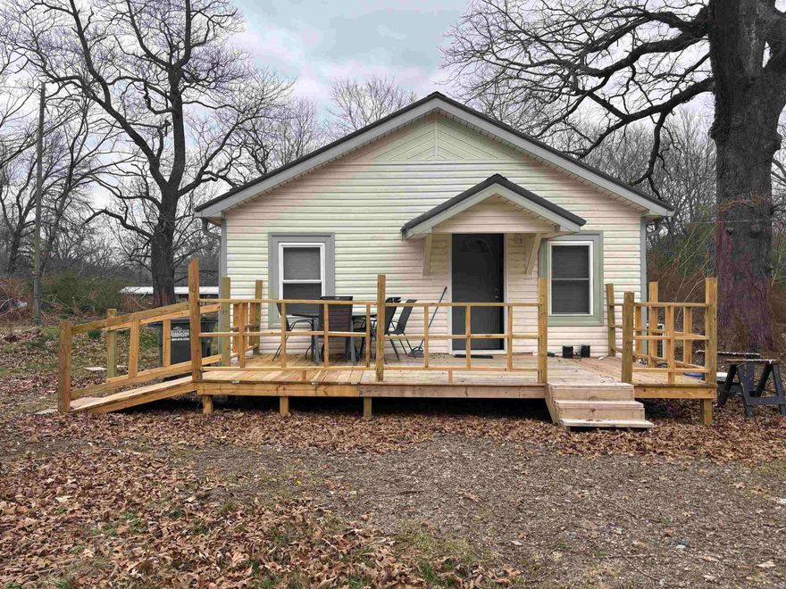This 2 Br/1 Ba house on .75 acres is in the city limits with public utilities.  It is close to the end of the road and has a private feel to it.  It has been recently updated.  Newer windows, new hot water heater, new mini split unit.  Priced to move.  Don't let this one get by.  Great investment property.