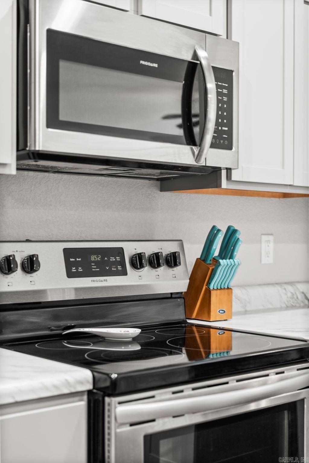 TRAMMEL ESTATES - Residential