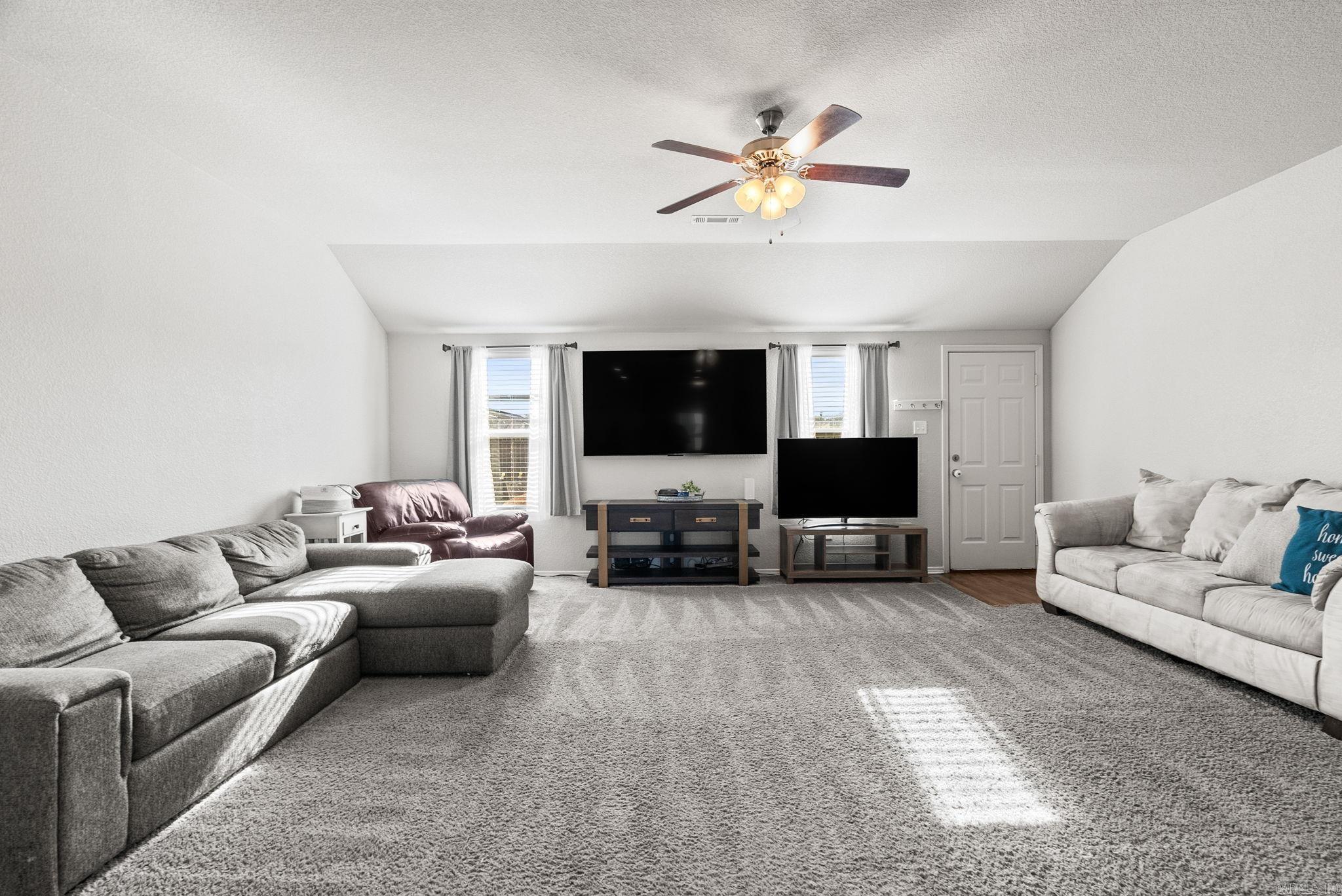 TRAMMEL ESTATES - Residential