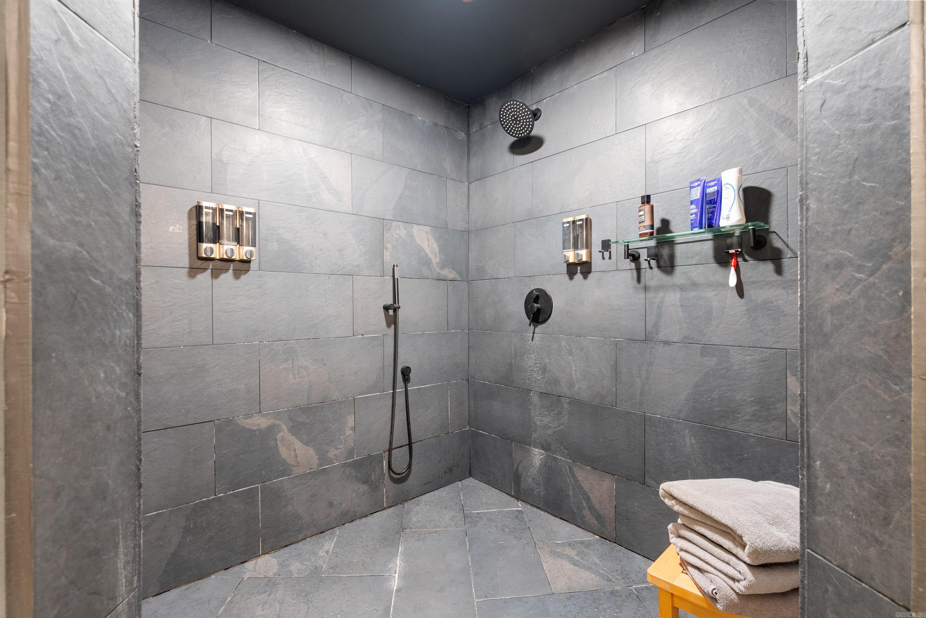 NORTHWOODS - Residential