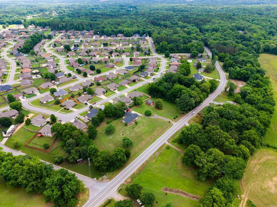Perfectly located near one of Benton's growing areas just minutes from downtown! This 3 bedroom, 2 bath home sits on over 2 acres of land and has ample storage. Opportunity to have plenty of space to spread out or develop a few more properties gives you multiple options! Contact today to schedule your showing.