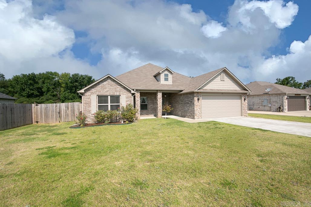 STONEHENGE PLACE - Residential