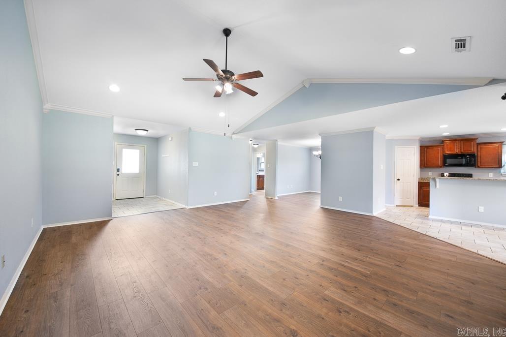 STONEHENGE PLACE - Residential