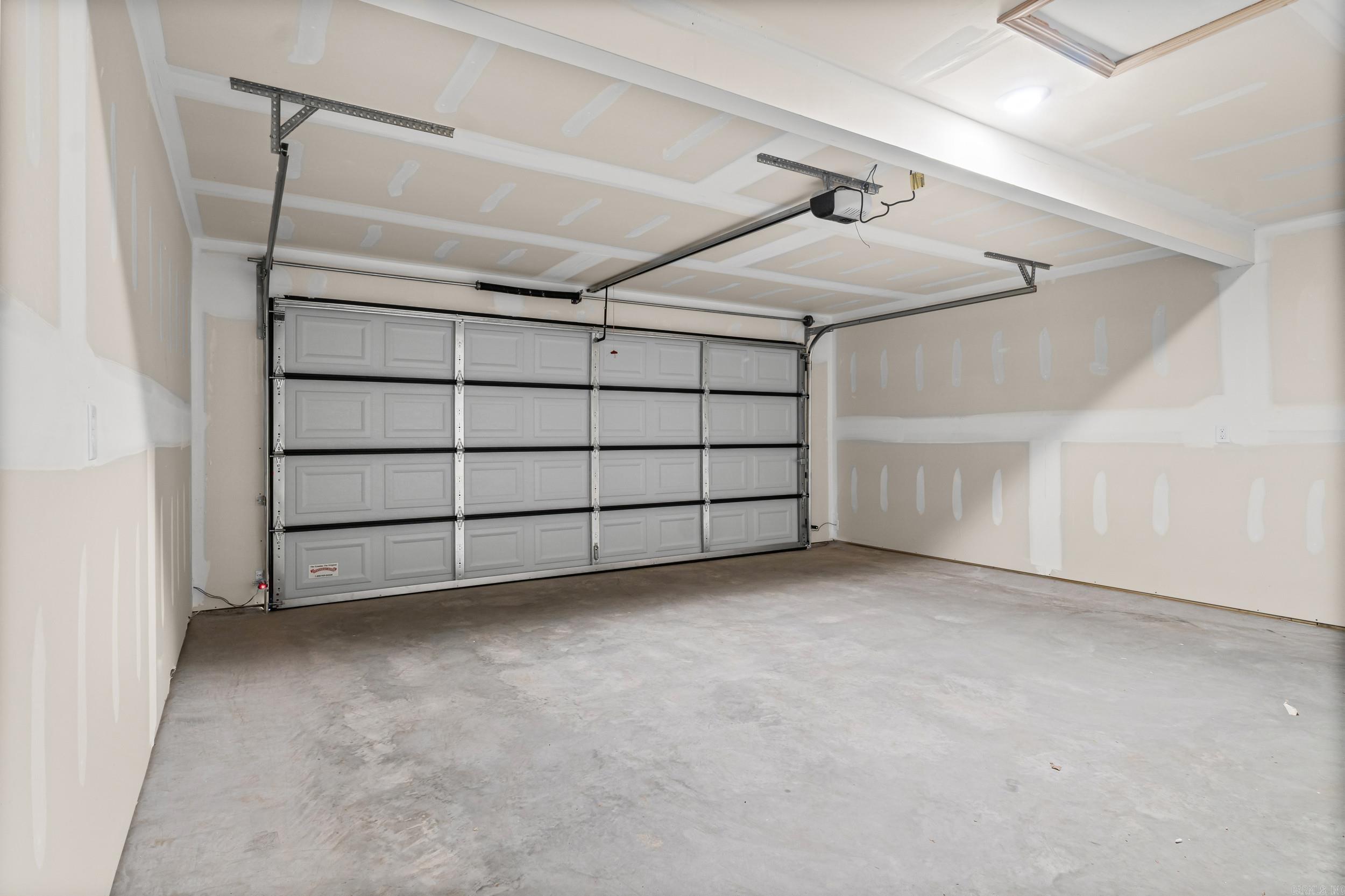 SOUTHFORK RANCH S/D PH I - Residential